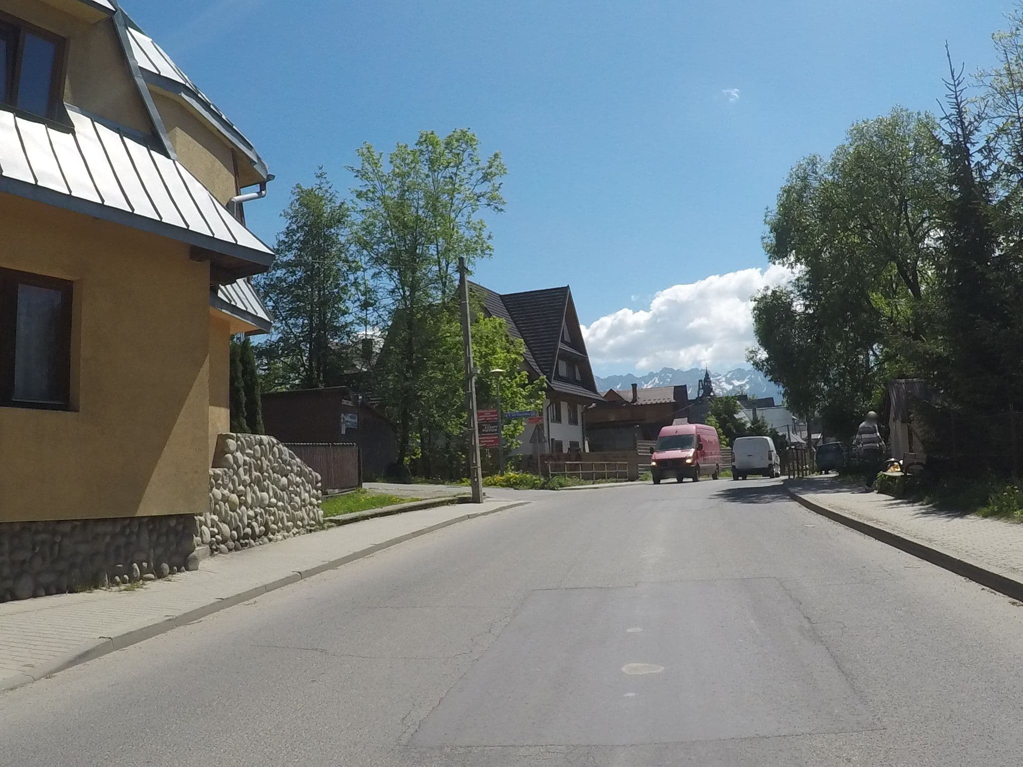 Street view near U Gaździny. Dom góralski, Poronin — © chrisbeddow (CC BY-SA · Mapillary)