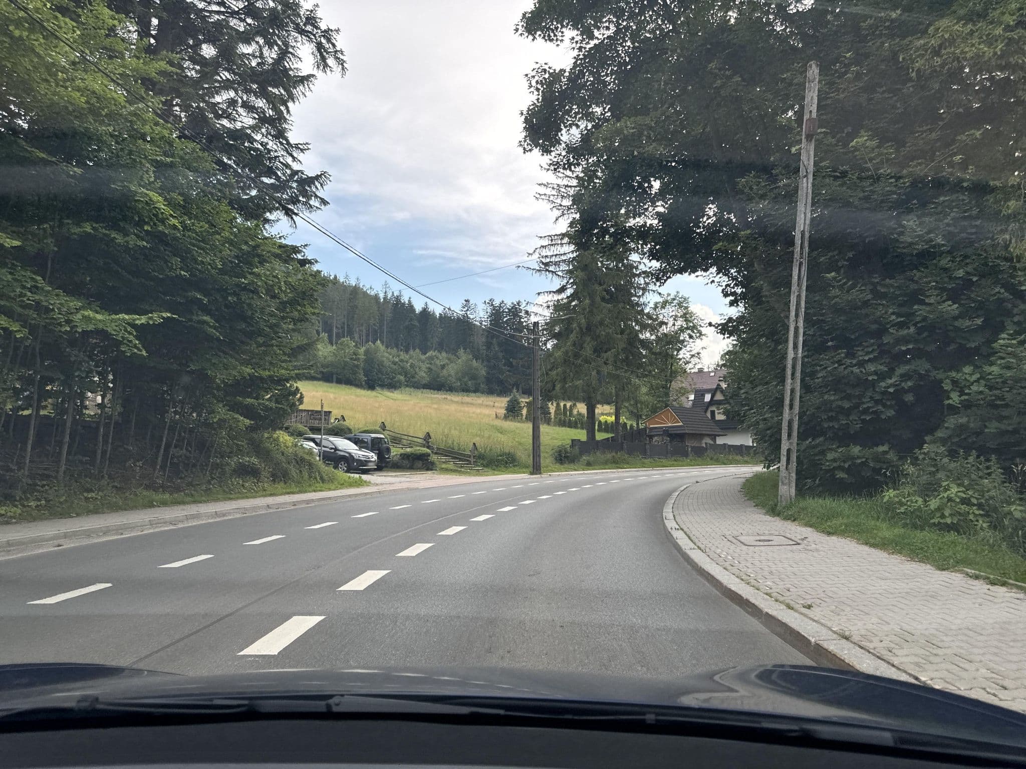 Street view near Z R B Piotr Dawidek Wynajem Pokoi i Żywienie Piotr Dawidek, Zakopane — © kino (CC BY-SA · Mapillary)