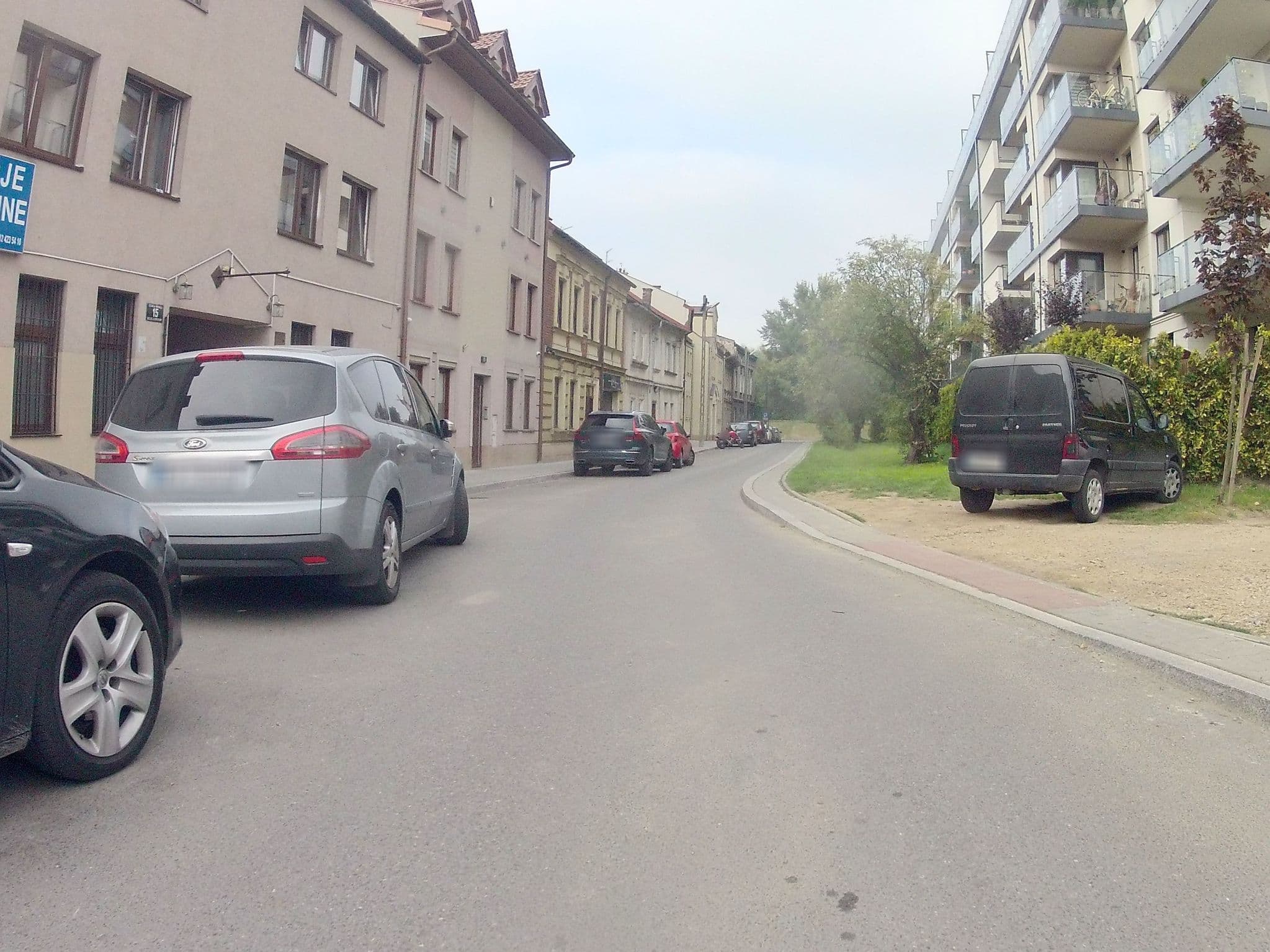Street view near Klatt, Kraków — © ekeshkekesh (CC BY-SA · Mapillary)