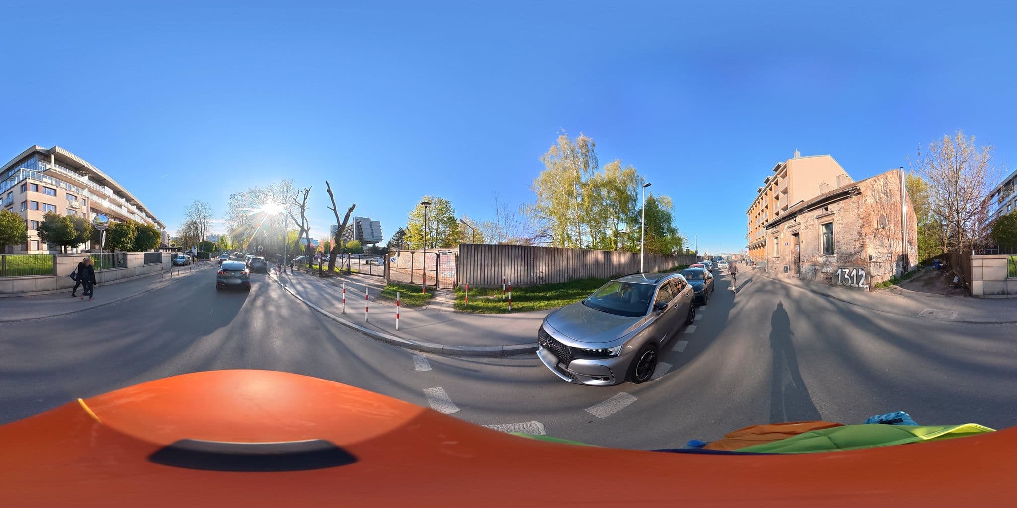 Street view near Gardiv II, Kraków — © awizonosz (CC BY-SA · Mapillary)