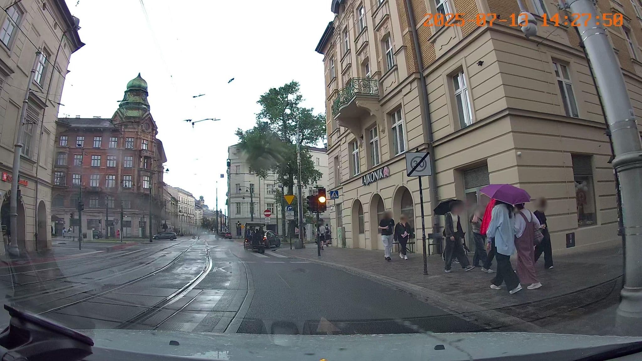 Street view near Hostel 70s and Queen Apartments, Kraków — © jswk (CC BY-SA · Mapillary)