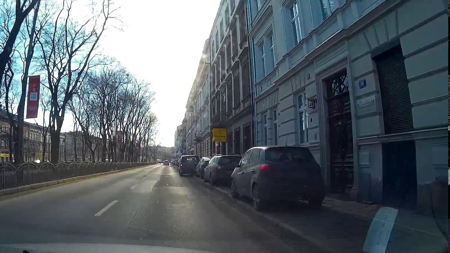 Street view near Łukasz Chwała Dream, Kraków — © sznik (CC BY-SA · Mapillary)