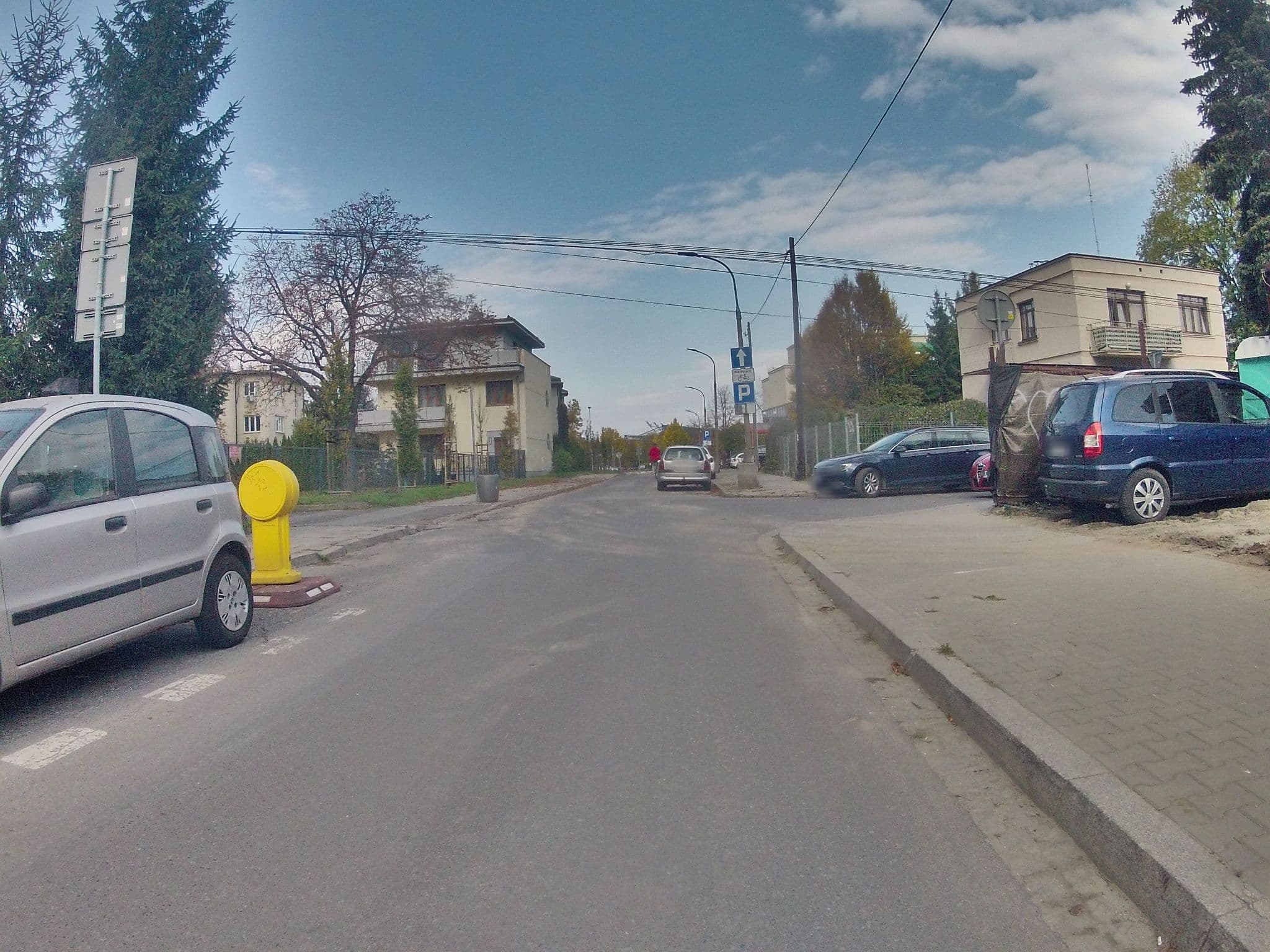 Street view near Pensjonat Relax, Kraków — © ekeshkekesh (CC BY-SA · Mapillary)