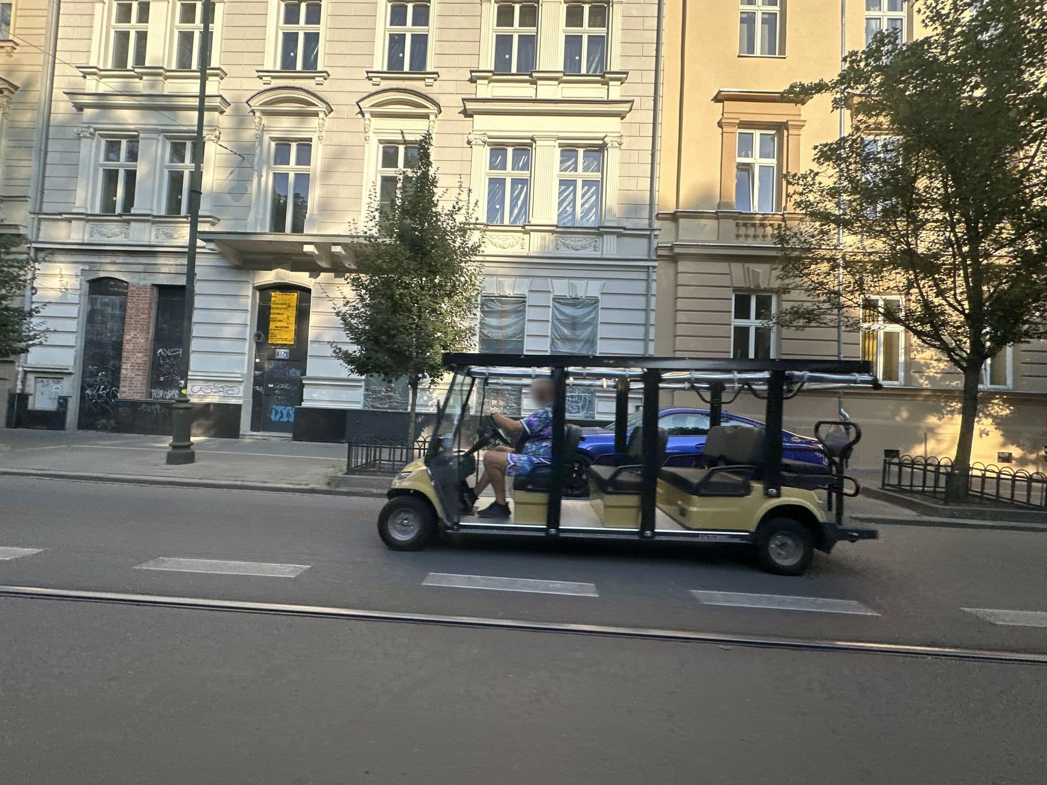 Street view near Luxurious Apartments Gertrudy, Kraków — © quickness805 (CC BY-SA · Mapillary)