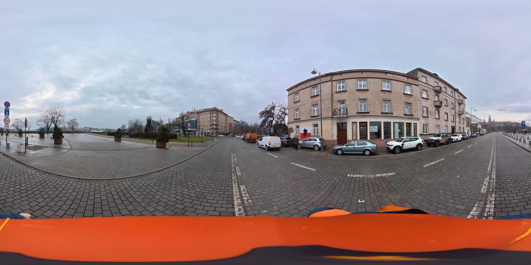 Street view near Centrum Podróży Sunny Holiday, Kraków — © awizonosz (CC BY-SA · Mapillary)