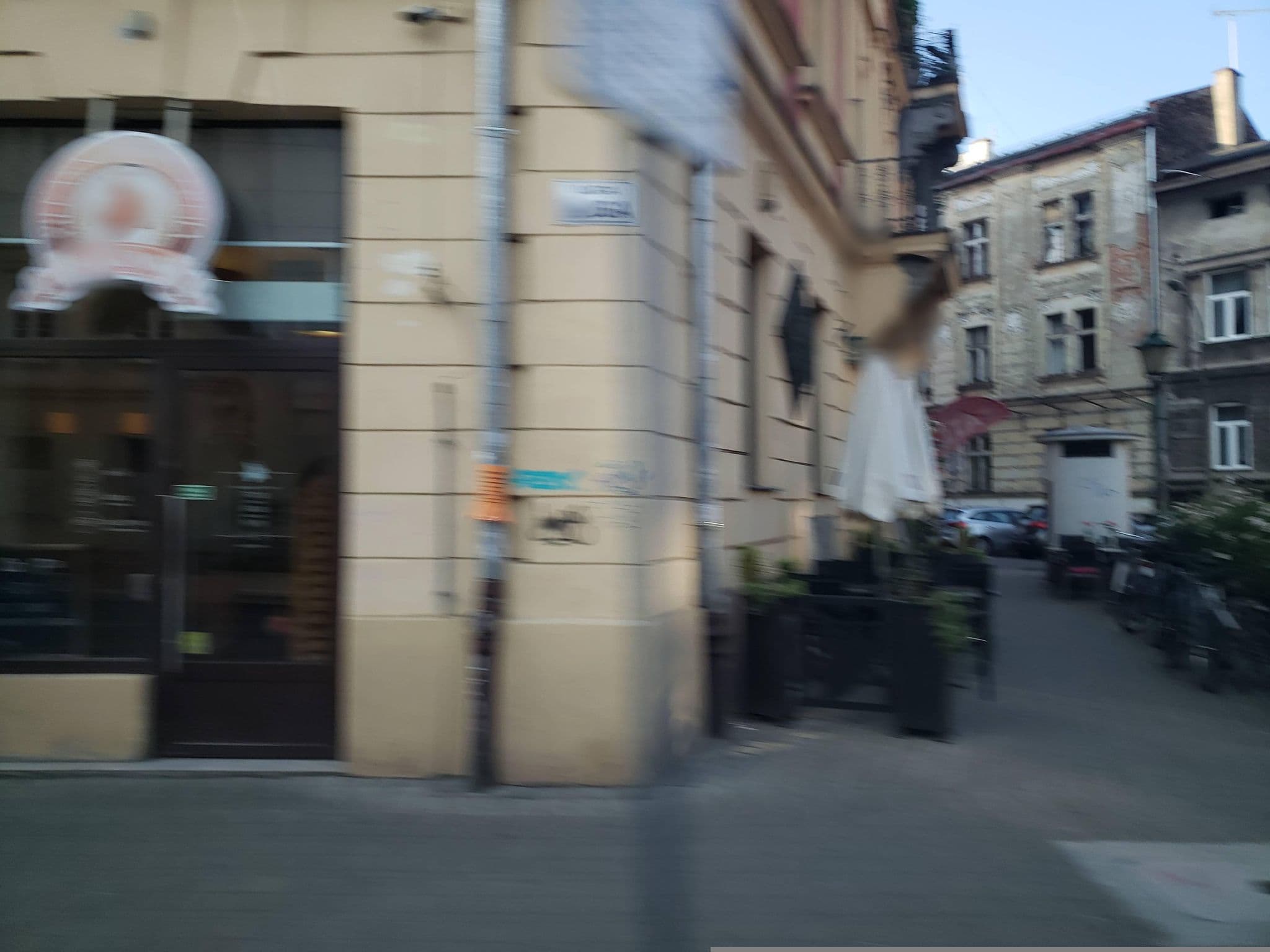 Street view near Oasis Hostel, Kraków — © mapfool (CC BY-SA · Mapillary)