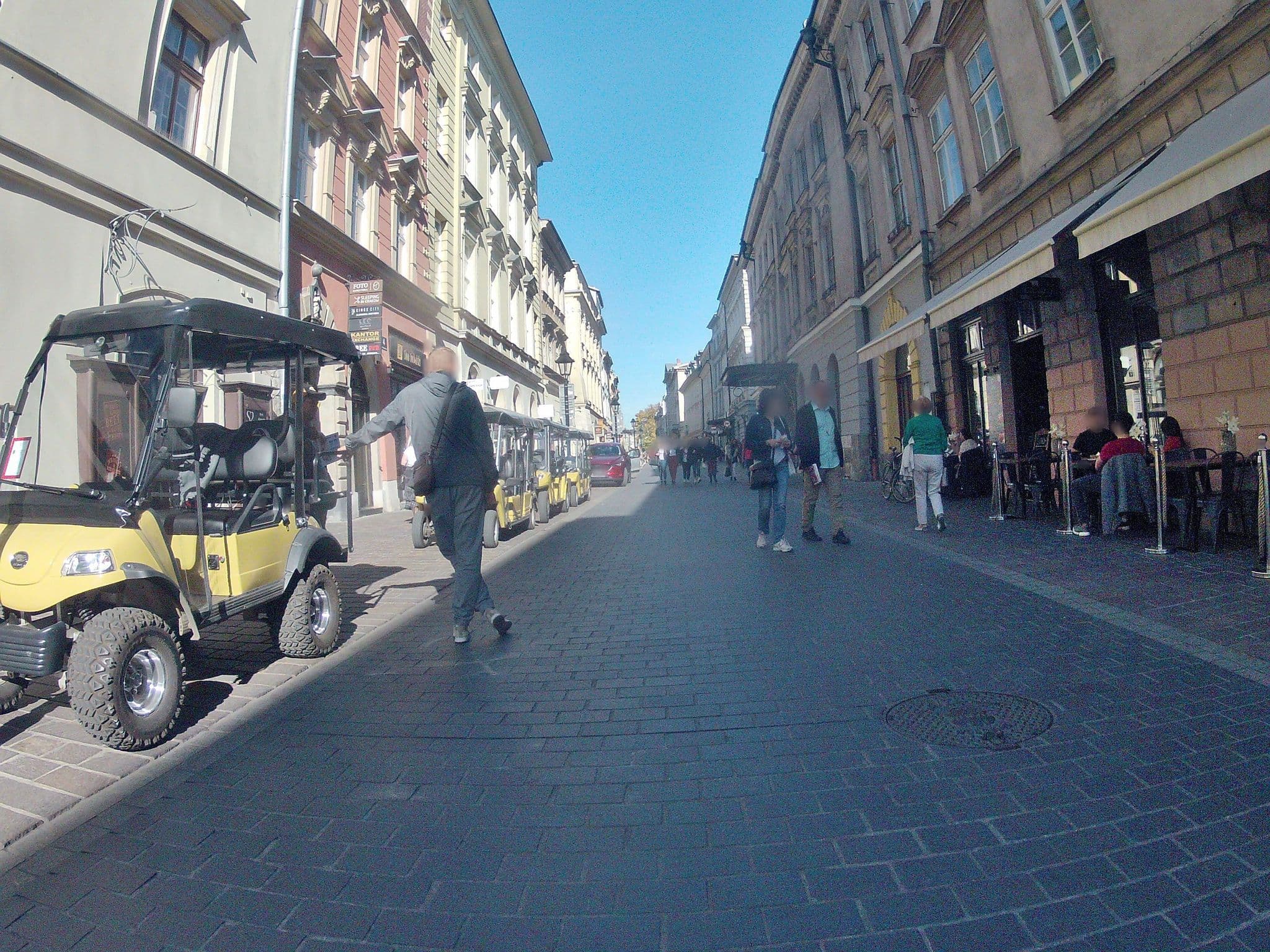 Street view near Leo Apartments Main Square, Kraków — © ekeshkekesh (CC BY-SA · Mapillary)