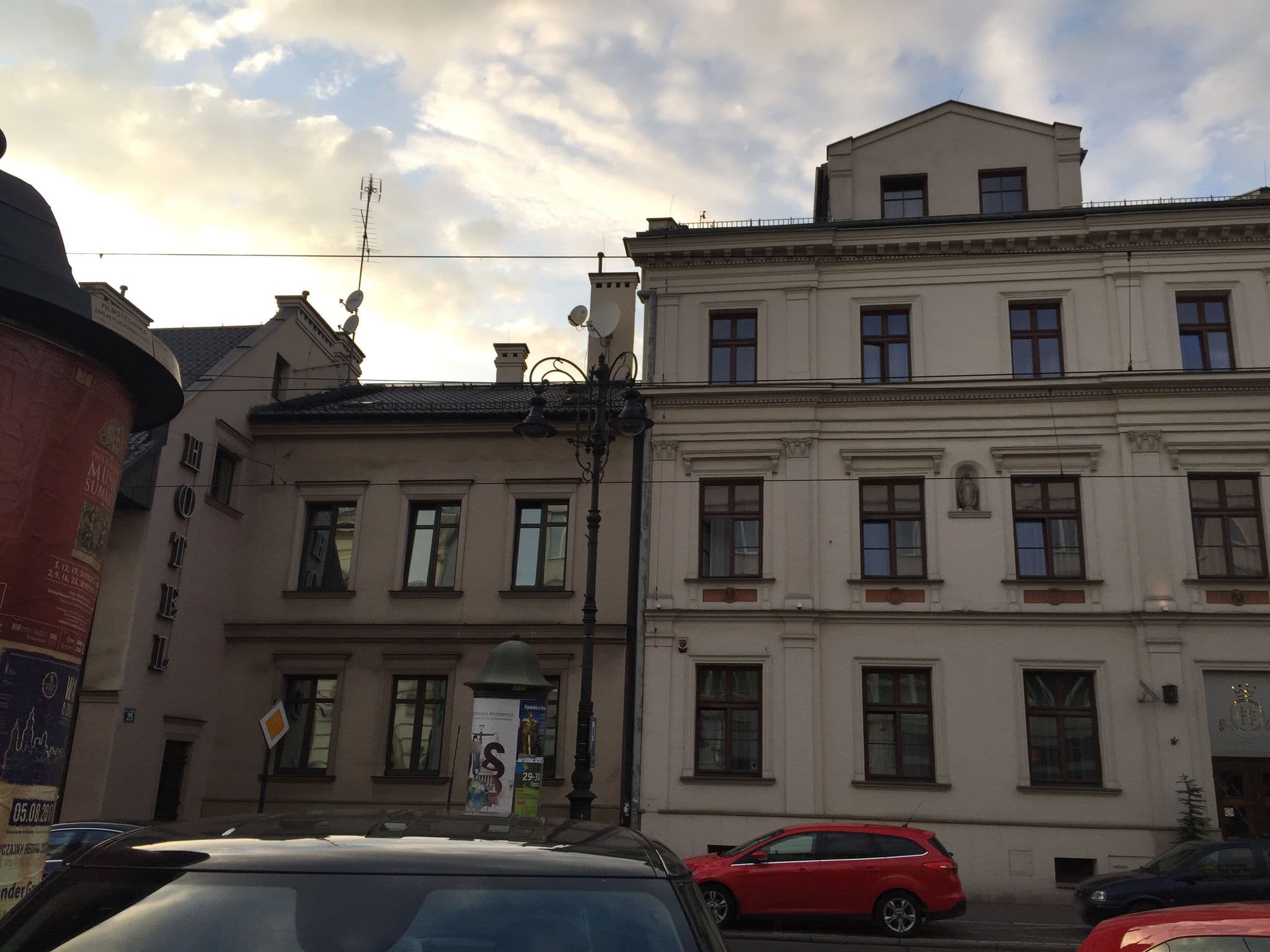 Street view near Hotel Fortuna Bis, Kraków — © richlv (CC BY-SA · Mapillary)