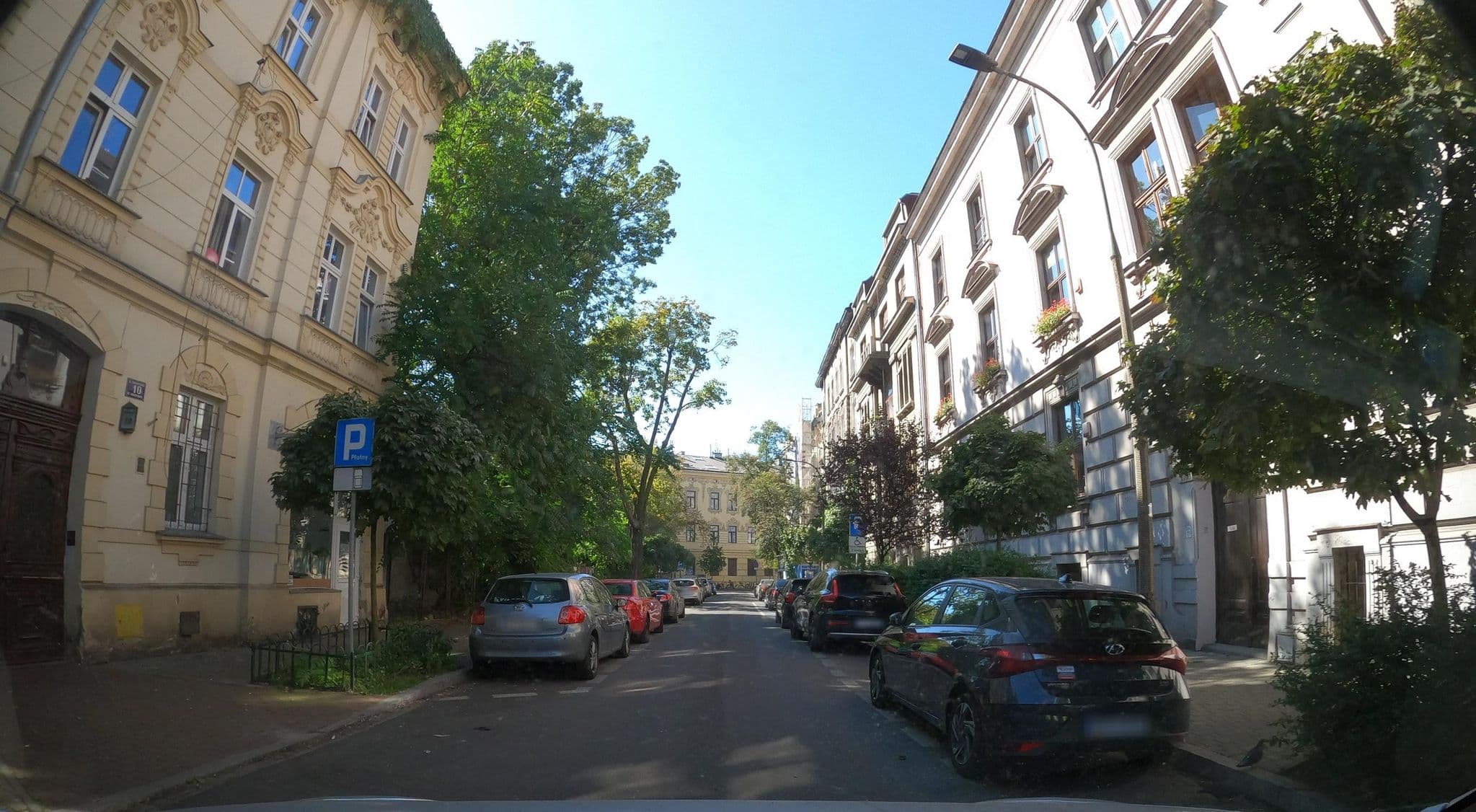 Street view near Cracowdays, Kraków — © masterofnoroad (CC BY-SA · Mapillary)