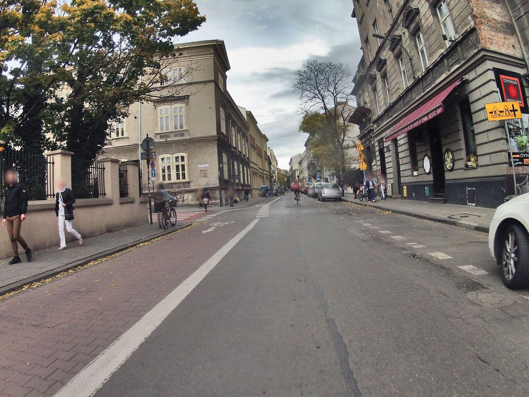 Street view near Ostoya Apartamenty S.A., Kraków — © ekeshkekesh (CC BY-SA · Mapillary)
