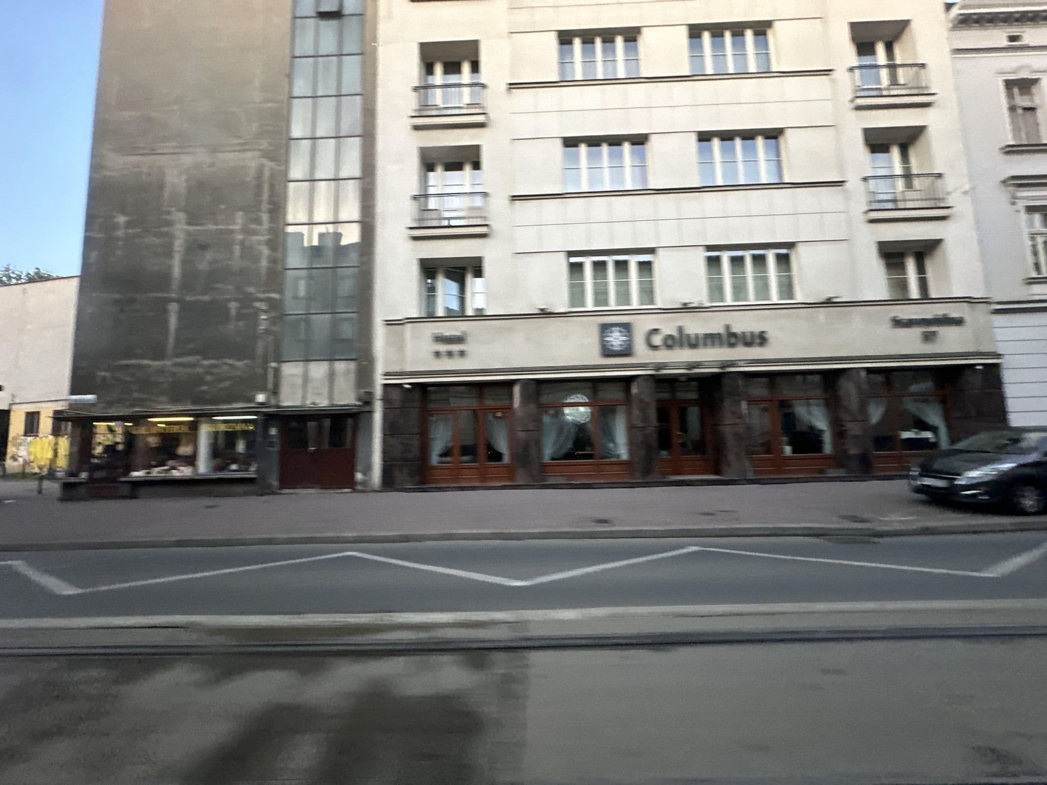 Street view near breakfast, Kraków — © quickness805 (CC BY-SA · Mapillary)