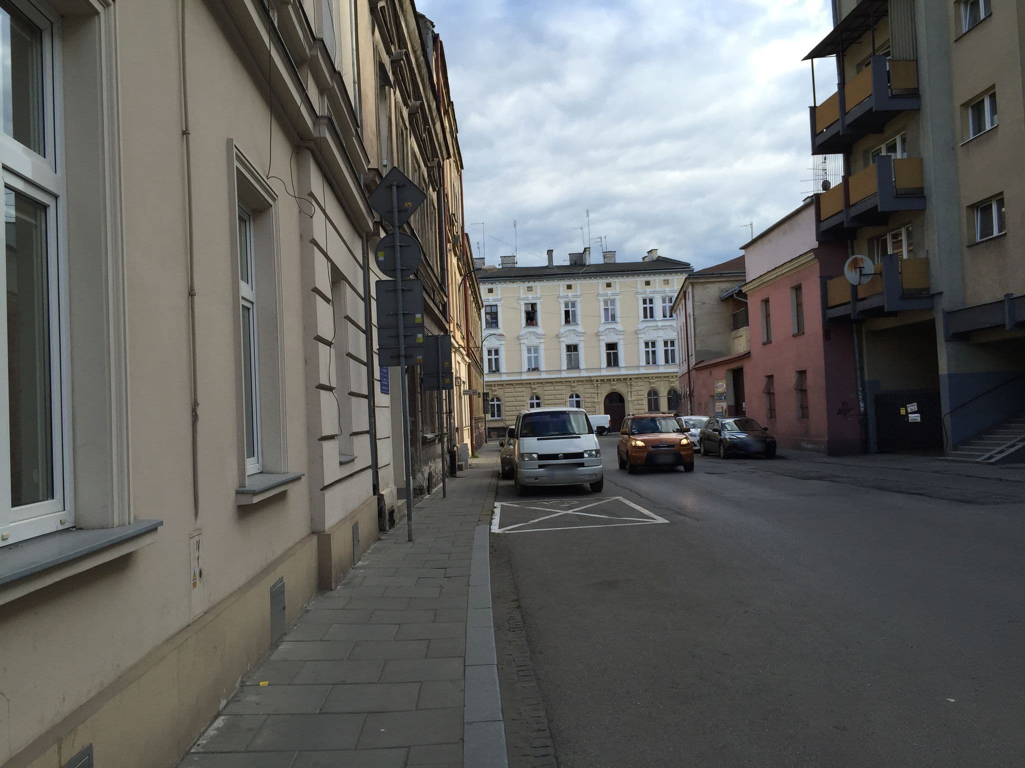 Street view near Hostel Kaktus Kraków, Kraków — © richlv (CC BY-SA · Mapillary)