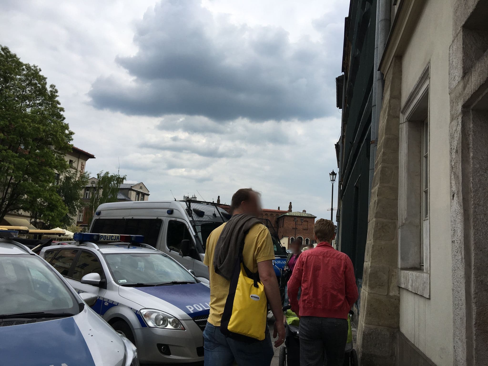 Street view near Crystal Suites Chez Helena, Kraków — © kgvx (CC BY-SA · Mapillary)