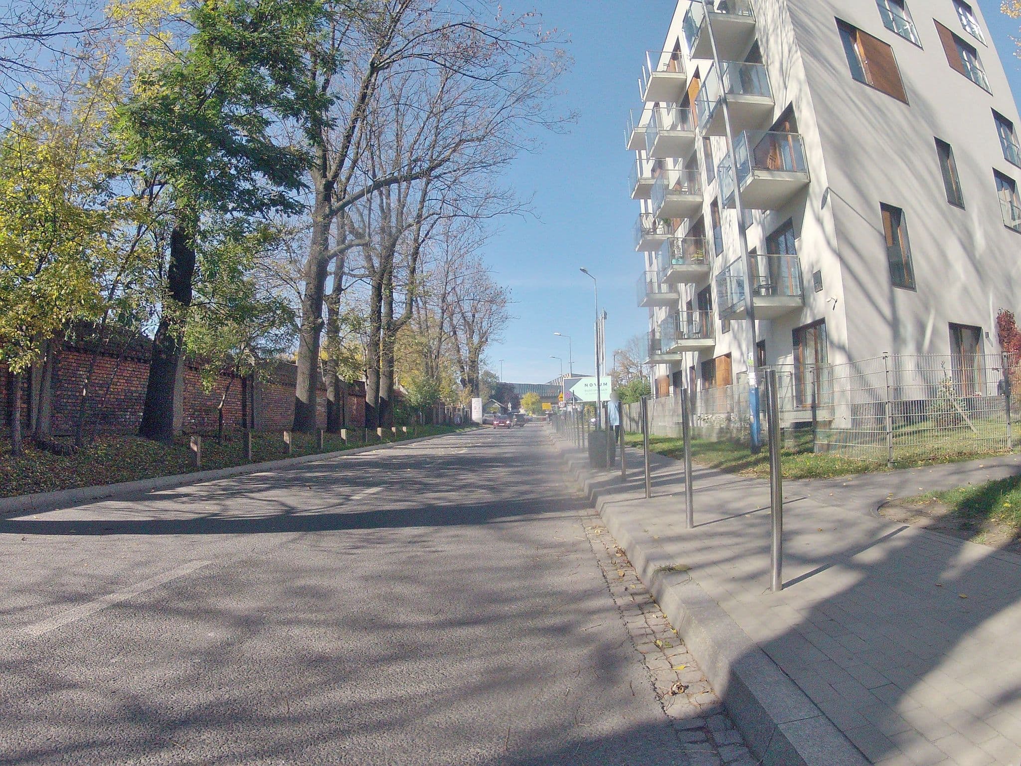 Street view near Rakowicka Apartments Nearto Old Town, Grzegórzki — © ekeshkekesh (CC BY-SA · Mapillary)