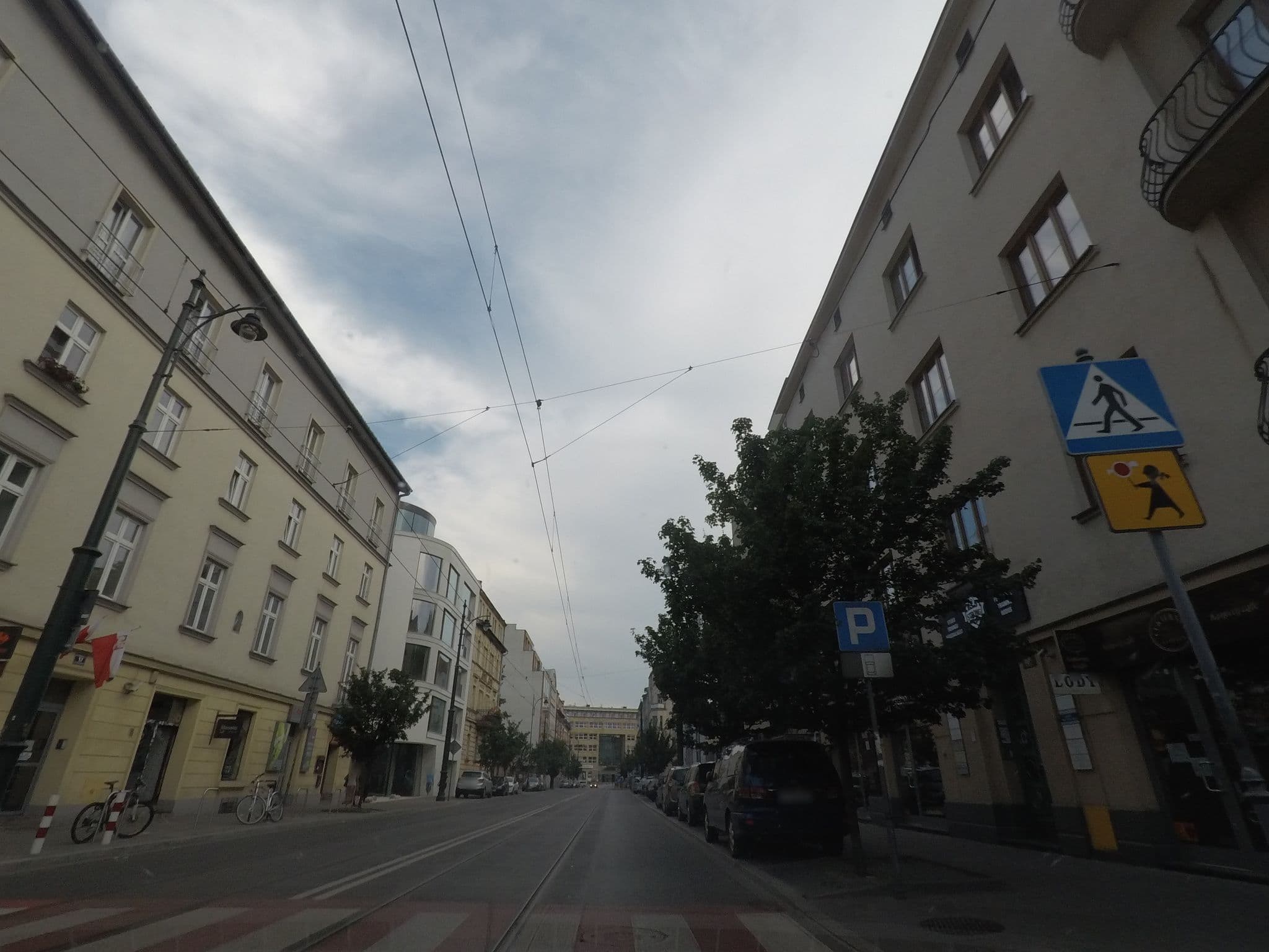 Street view near Apartament Rakowicka, Grzegórzki — © canadarunner (CC BY-SA · Mapillary)