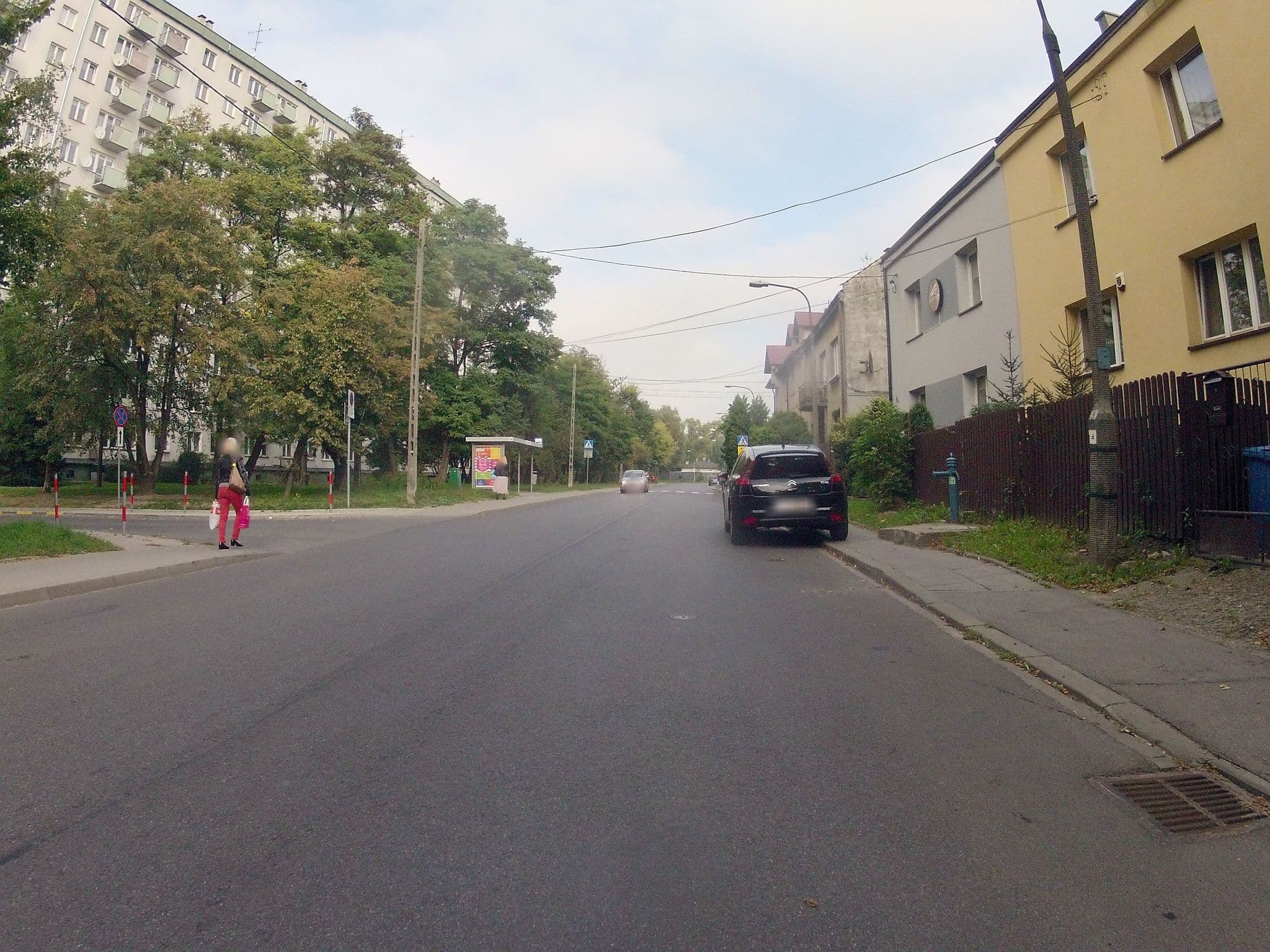 Street view near Pilotow 87 Apartments, Grzegórzki — © ekeshkekesh (CC BY-SA · Mapillary)