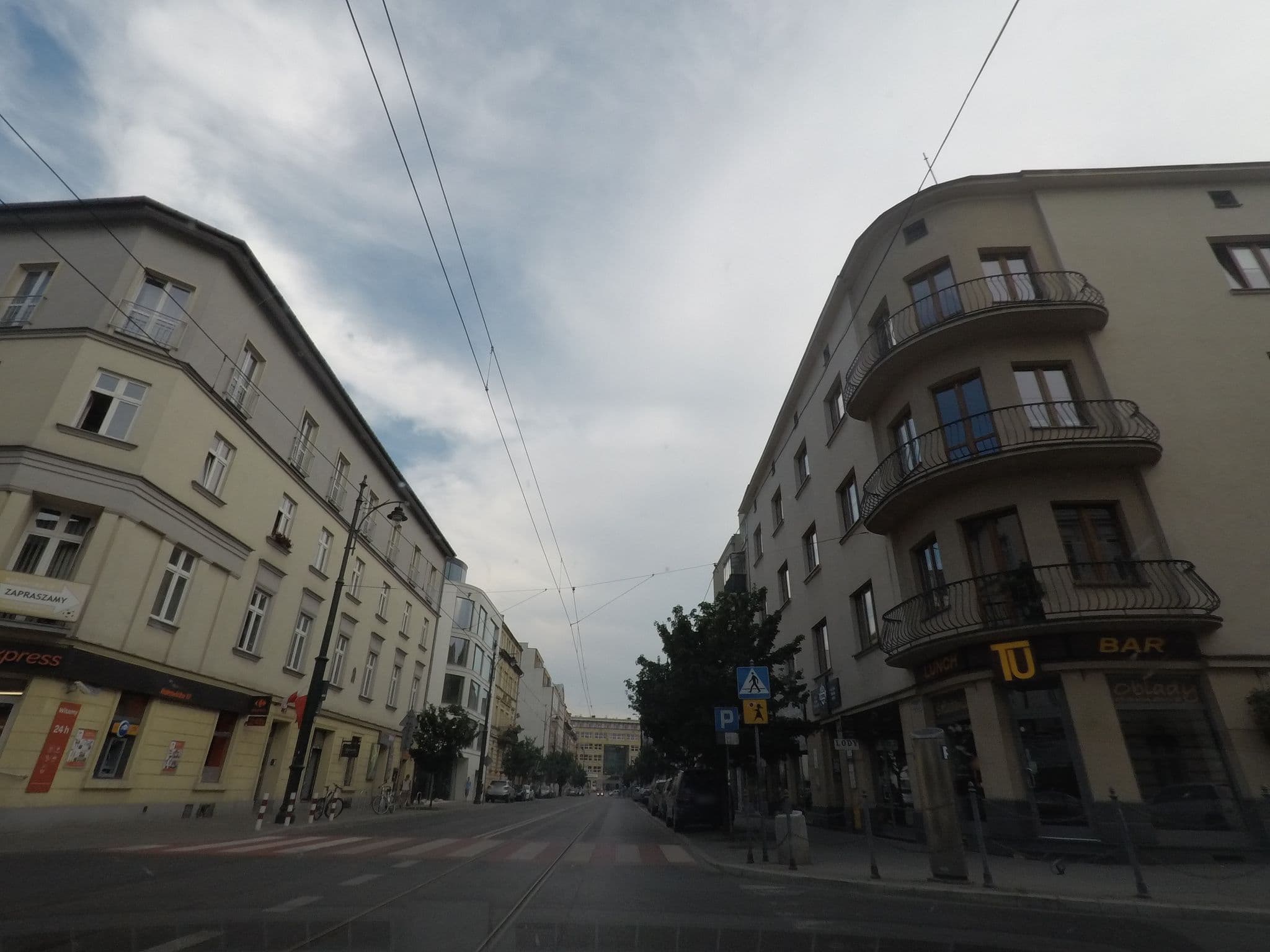 Street view near Kurkowa 5 Apartamenty Miodosytnia, Grzegórzki — © canadarunner (CC BY-SA · Mapillary)
