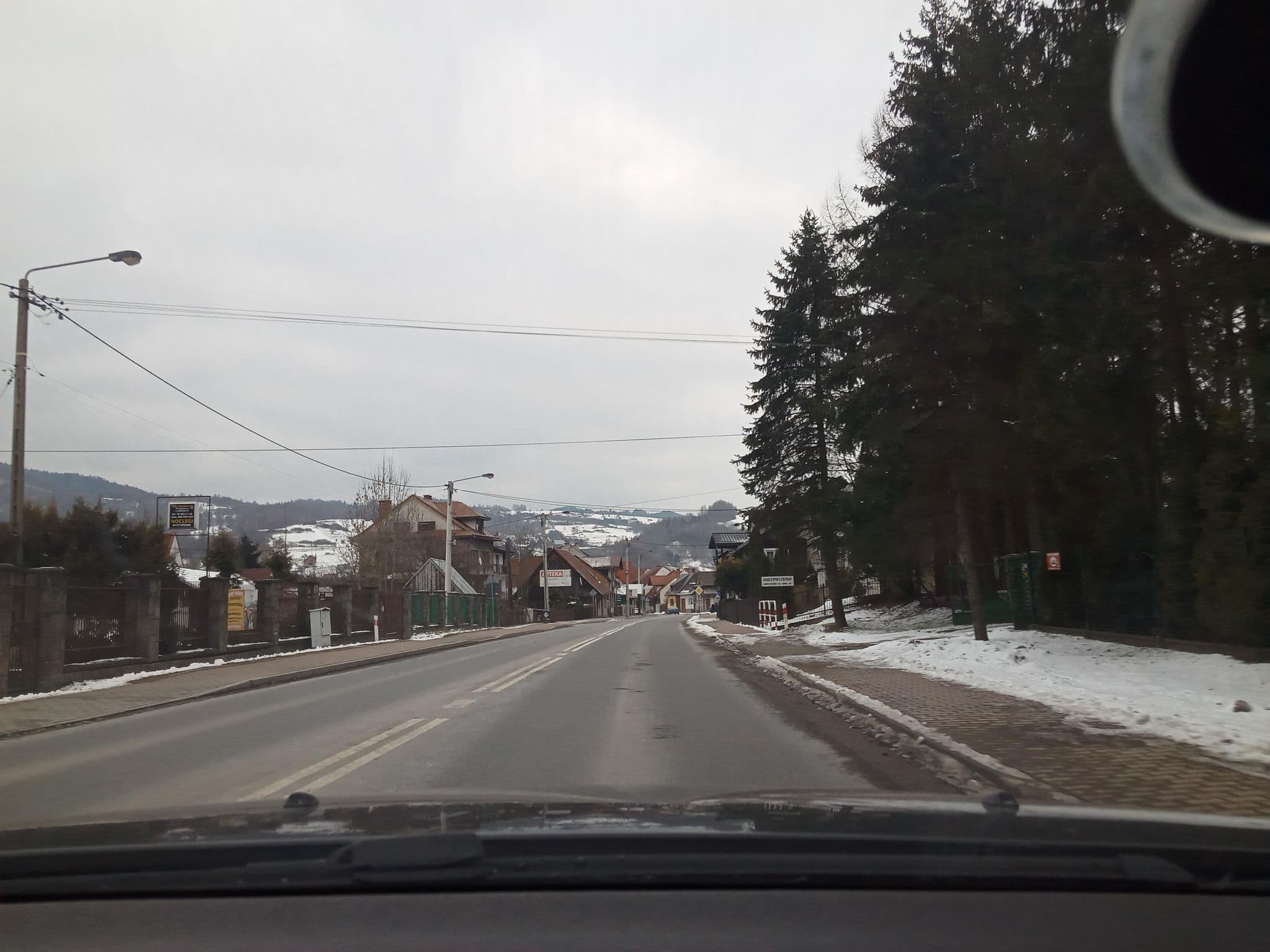 Street view near Leśnik. Wynajem Pokoi, Krościenko nad Dunajcem — © blix95 (CC BY-SA · Mapillary)
