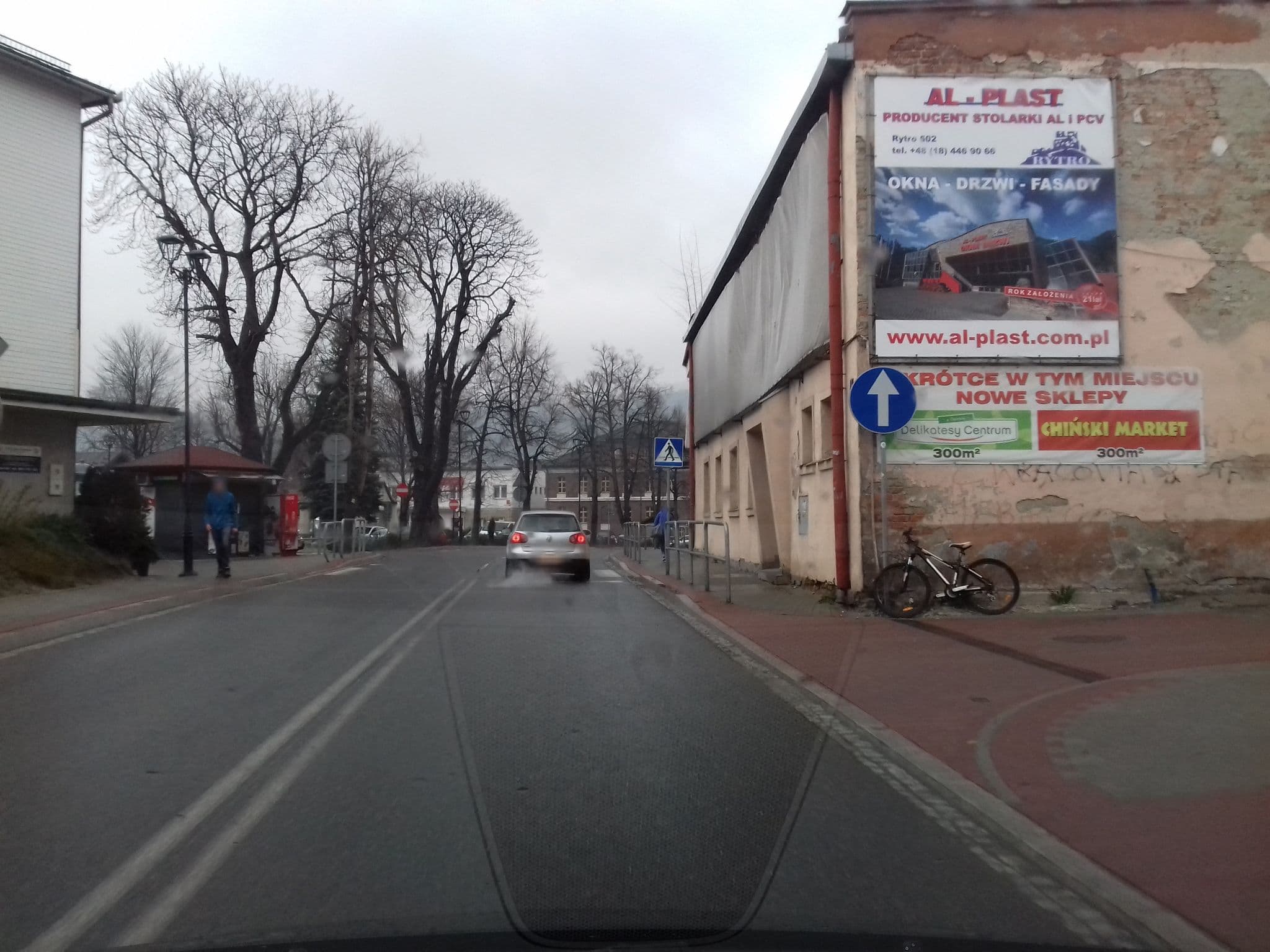 Street view near Majerzanka. Hotel, Piwniczna-Zdrój — © chwasciu (CC BY-SA · Mapillary)