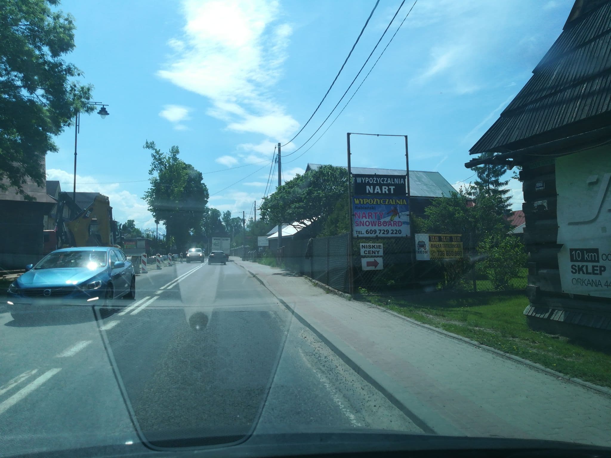Street view near Gościnna Chata u Walusia, Białka Tatrzańska — © mhenclik (CC BY-SA · Mapillary)