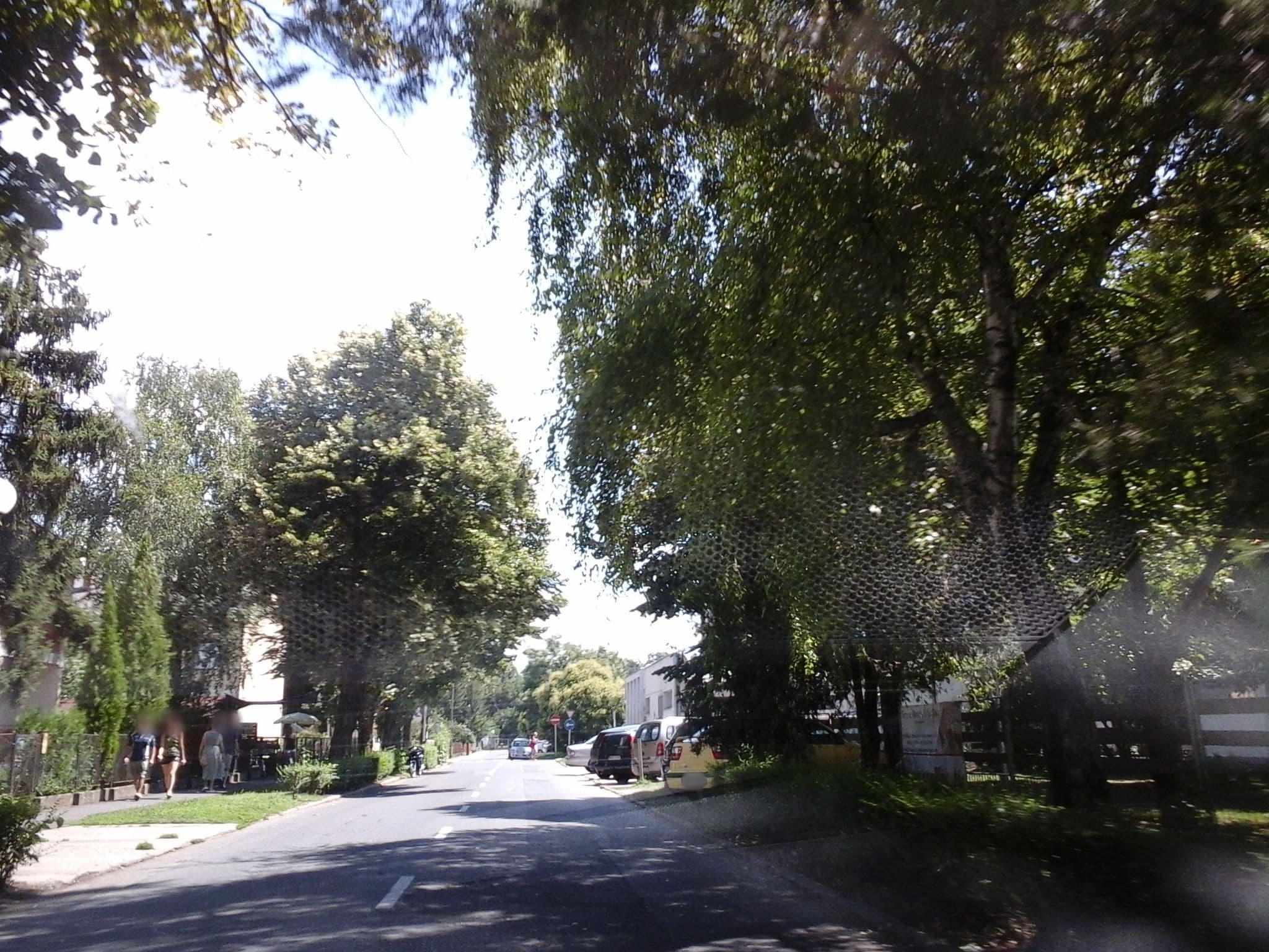 Street view near Fenyves Üdülőház, Hajdúszoboszló — © czadzik (CC BY-SA · Mapillary)