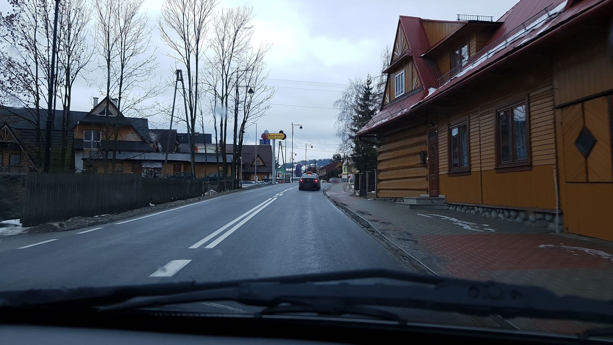 Street view near Pokoje Gościnne W Kotlinie Renata i Krzysztof Słodyczka, Białka Tatrzańska — © jerome_pietri (CC BY-SA · Mapillary)