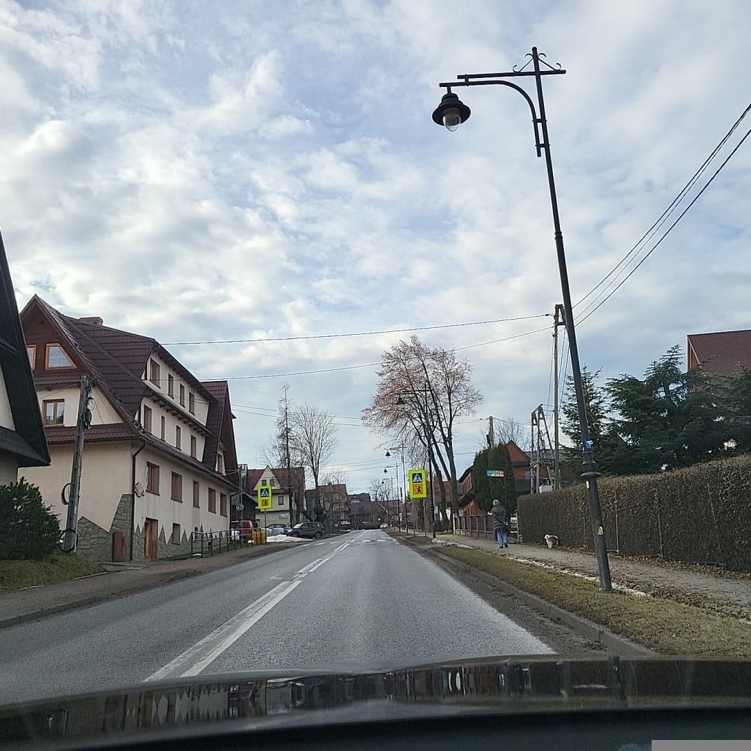 Street view near Madeja Krystyna - Wynajem Pokoi, Bukowina Tatrzańska — © picturehoover (CC BY-SA · Mapillary)