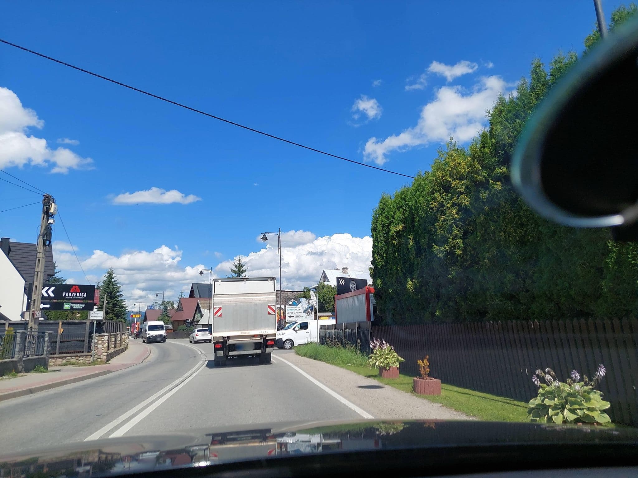 Street view near Kuchtówka, Białka Tatrzańska — © Apirnus (CC BY-SA · Mapillary)