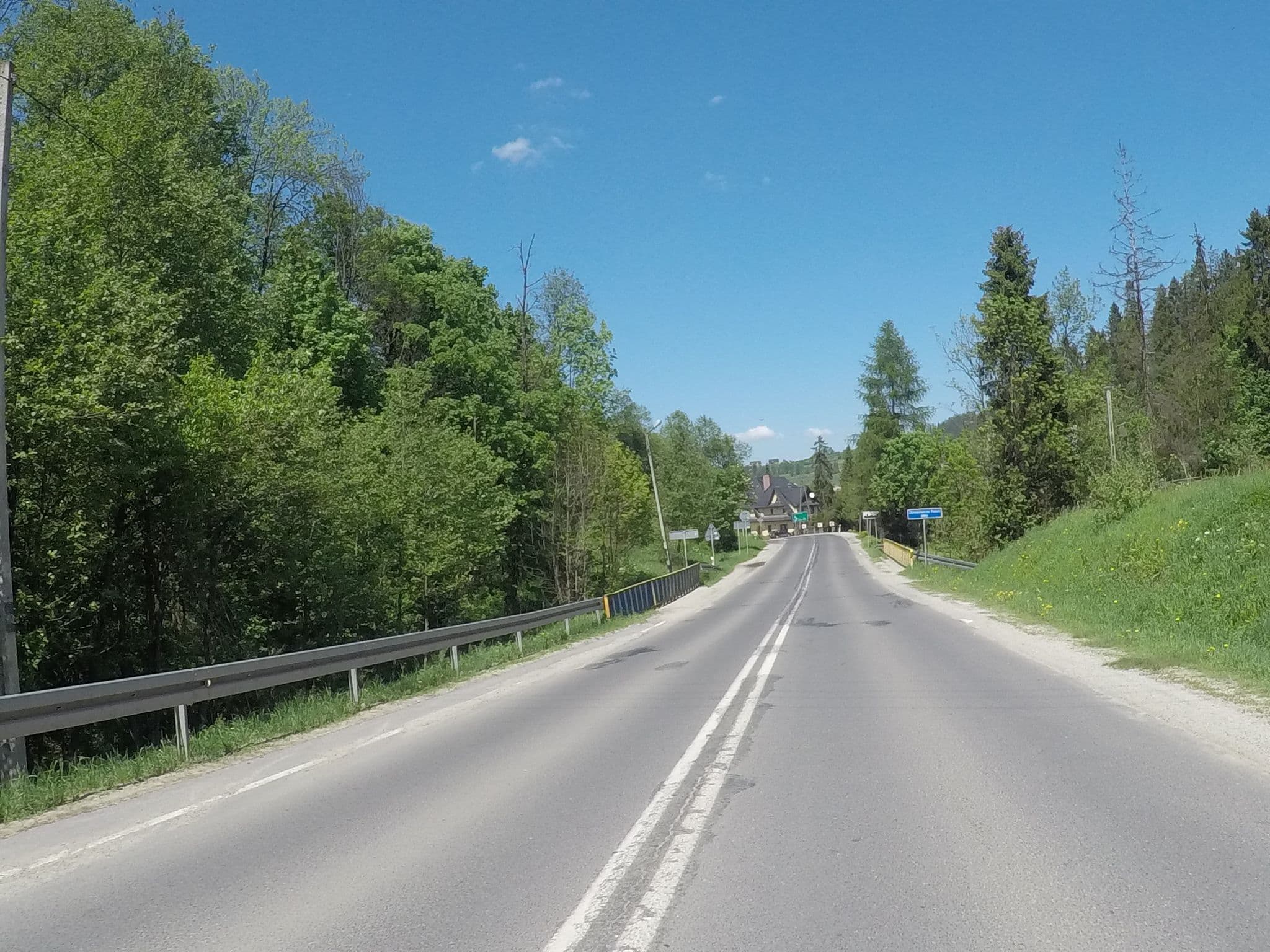 Street view near Wynajem Pokoi i Żywienie Głodziak Genowefa, Bukowina Tatrzańska — © chrisbeddow (CC BY-SA · Mapillary)