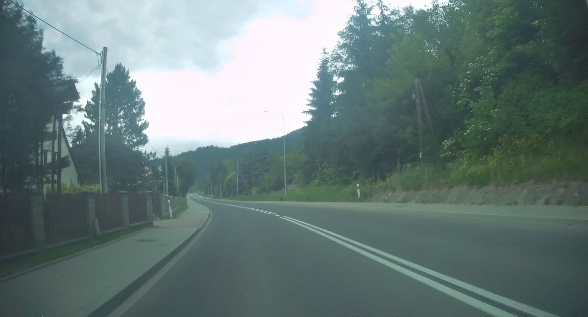 Street view near Szalony Pokój 33, Piwniczna-Zdrój — © edc22 (CC BY-SA · Mapillary)