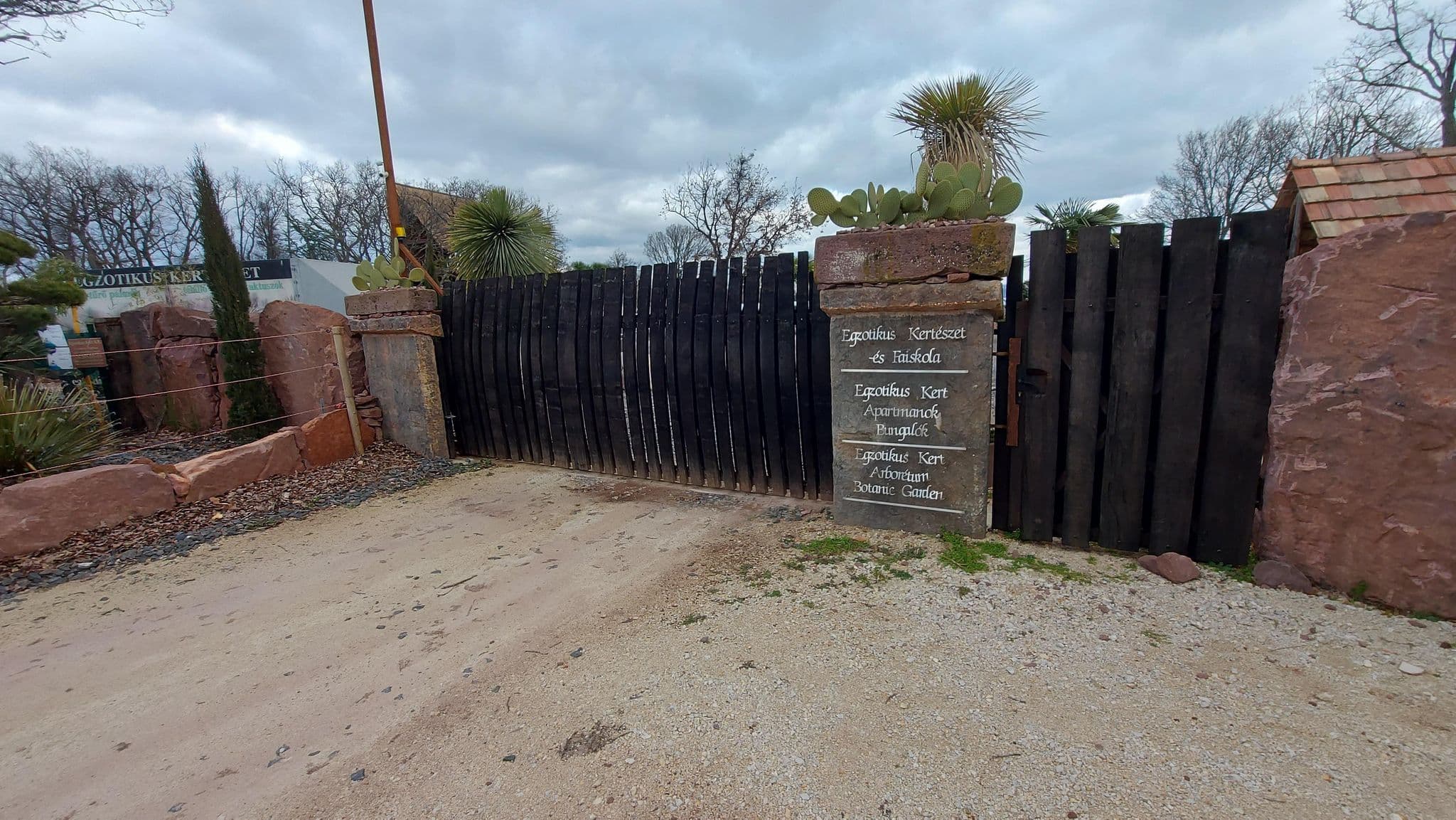 Street view near Egzotikus Kert, Balatonalmádi — © vasony (CC BY-SA · Mapillary)