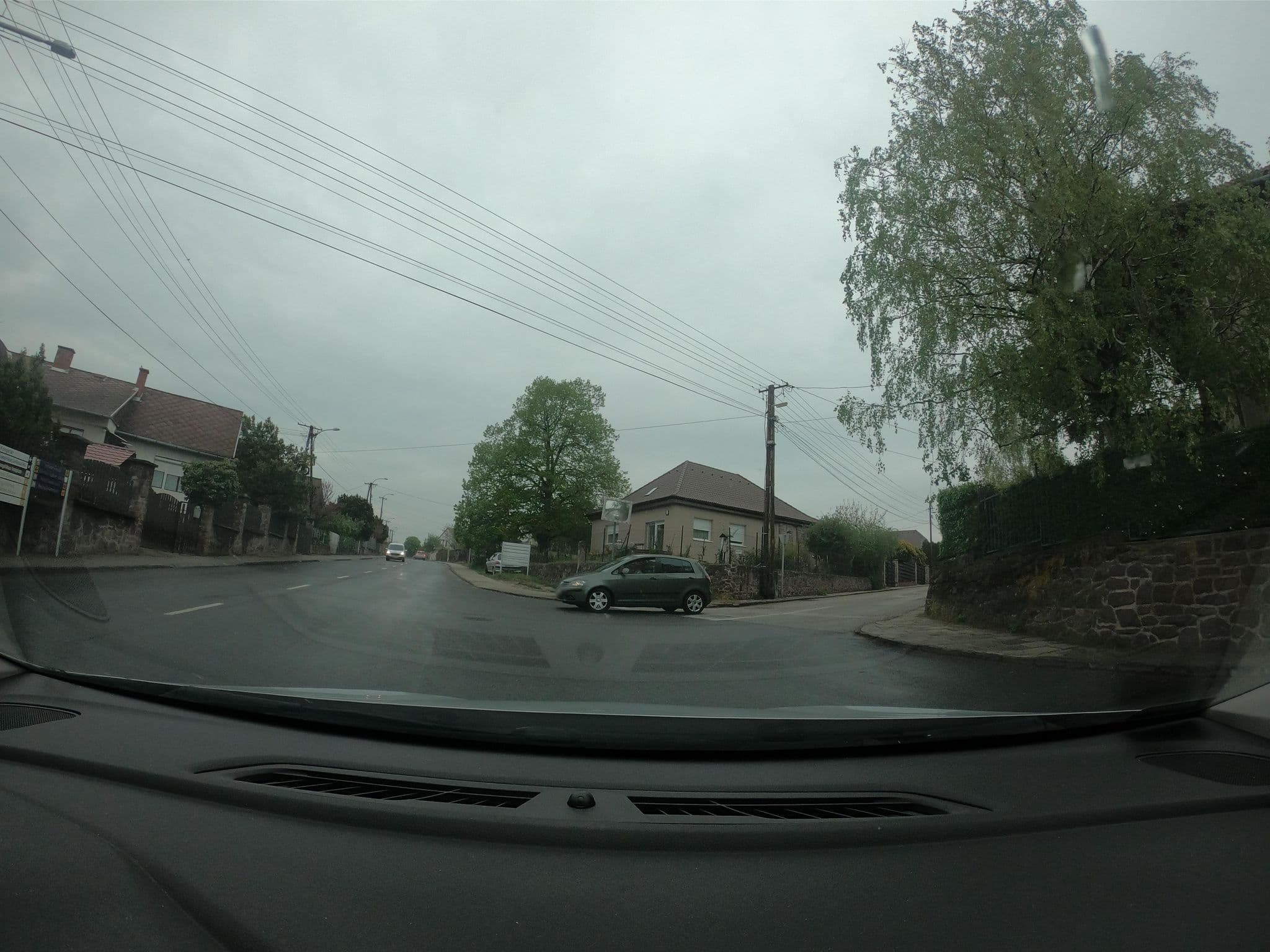 Street view near Rozália Apartman, Balatonalmádi — © vst (CC BY-SA · Mapillary)
