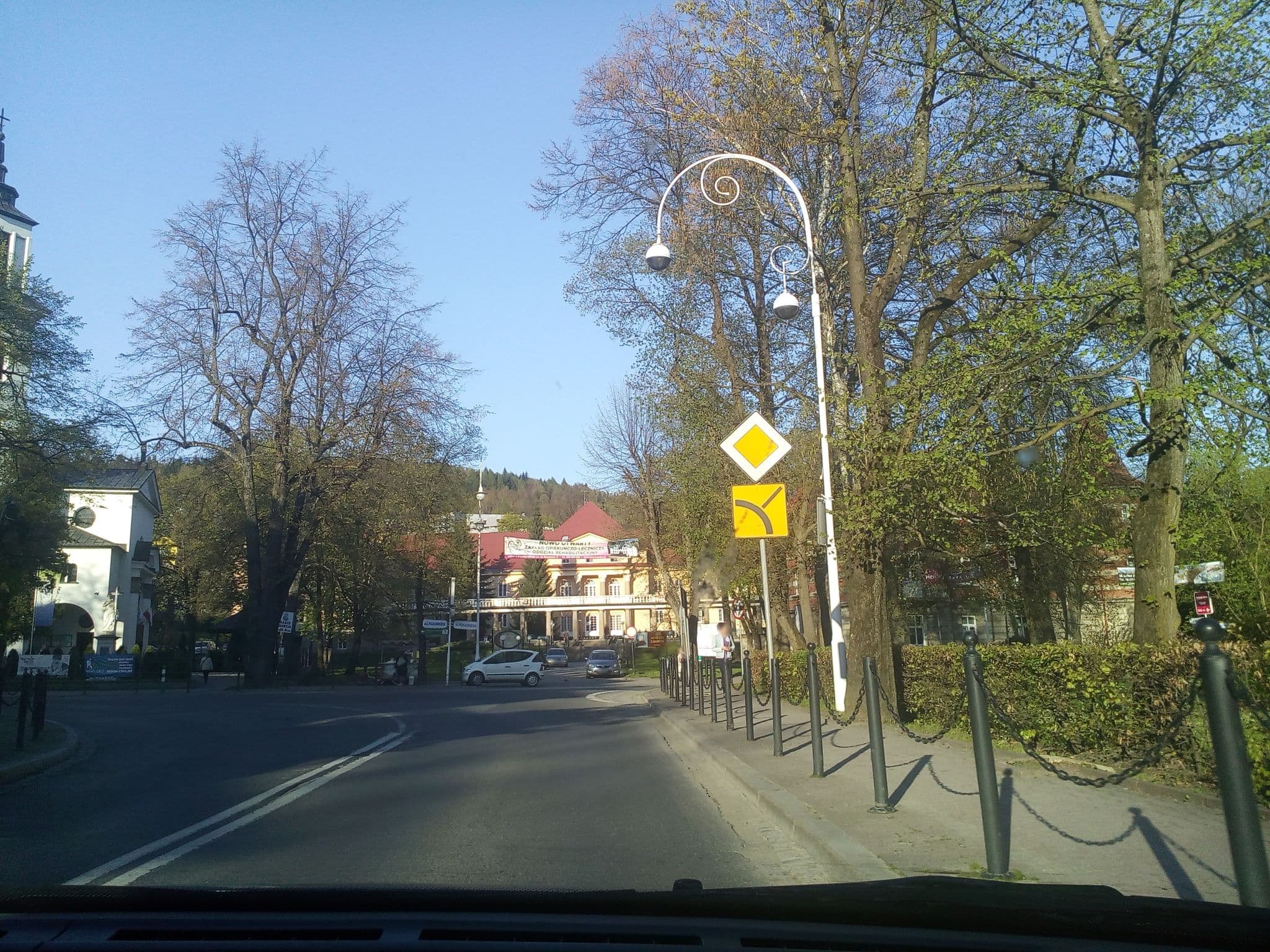 Street view near Willa Olimp, Krynica-Zdrój — © snanek (CC BY-SA · Mapillary)
