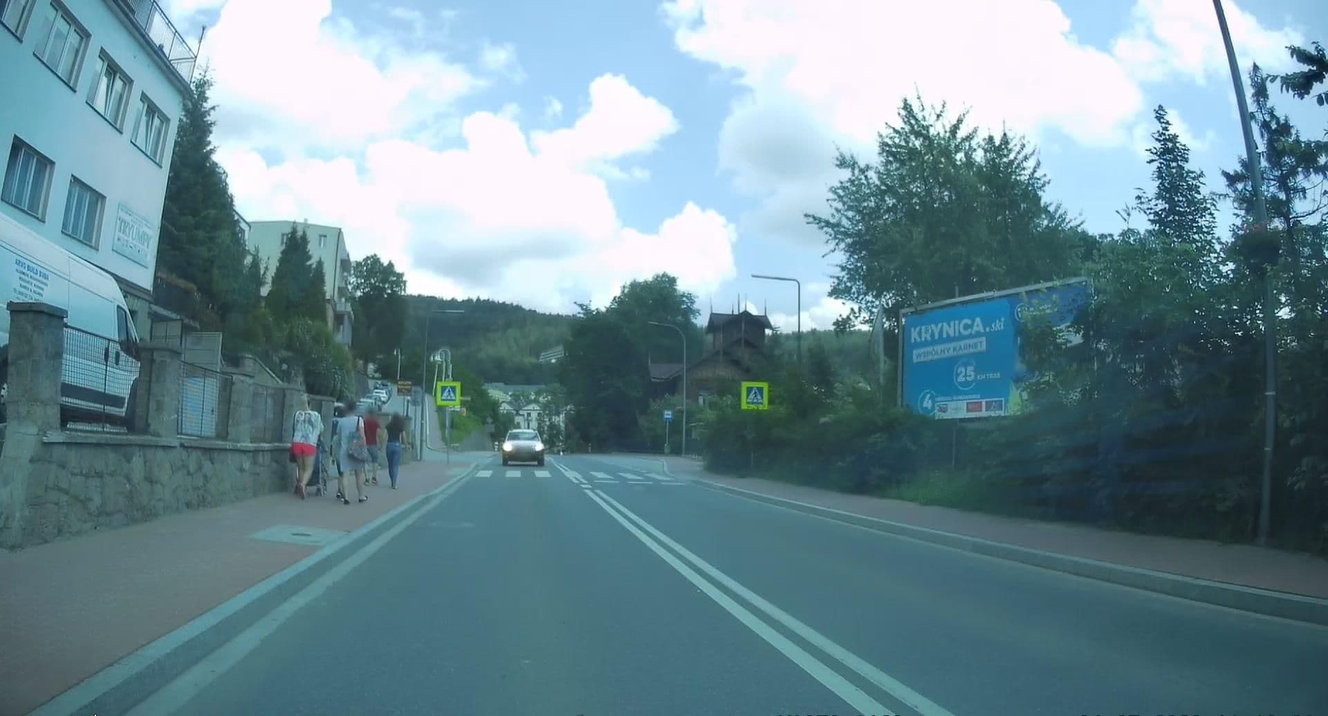 Street view near Domy Wczasowe Tryumfy, Krynica-Zdrój — © edc22 (CC BY-SA · Mapillary)