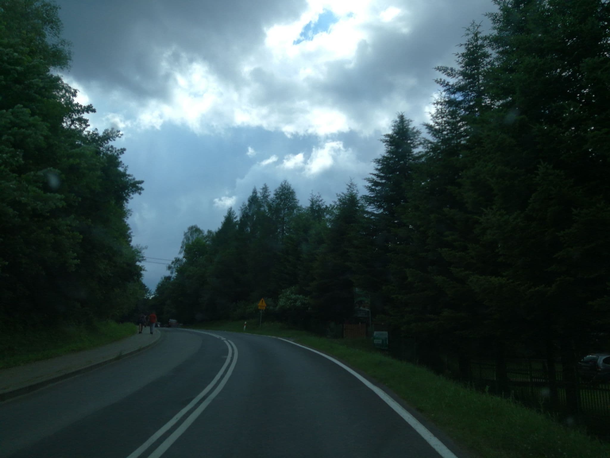 Street view near Domki Nad Zaporą, Uherce Mineralne — © fundacja_geolife (CC BY-SA · Mapillary)