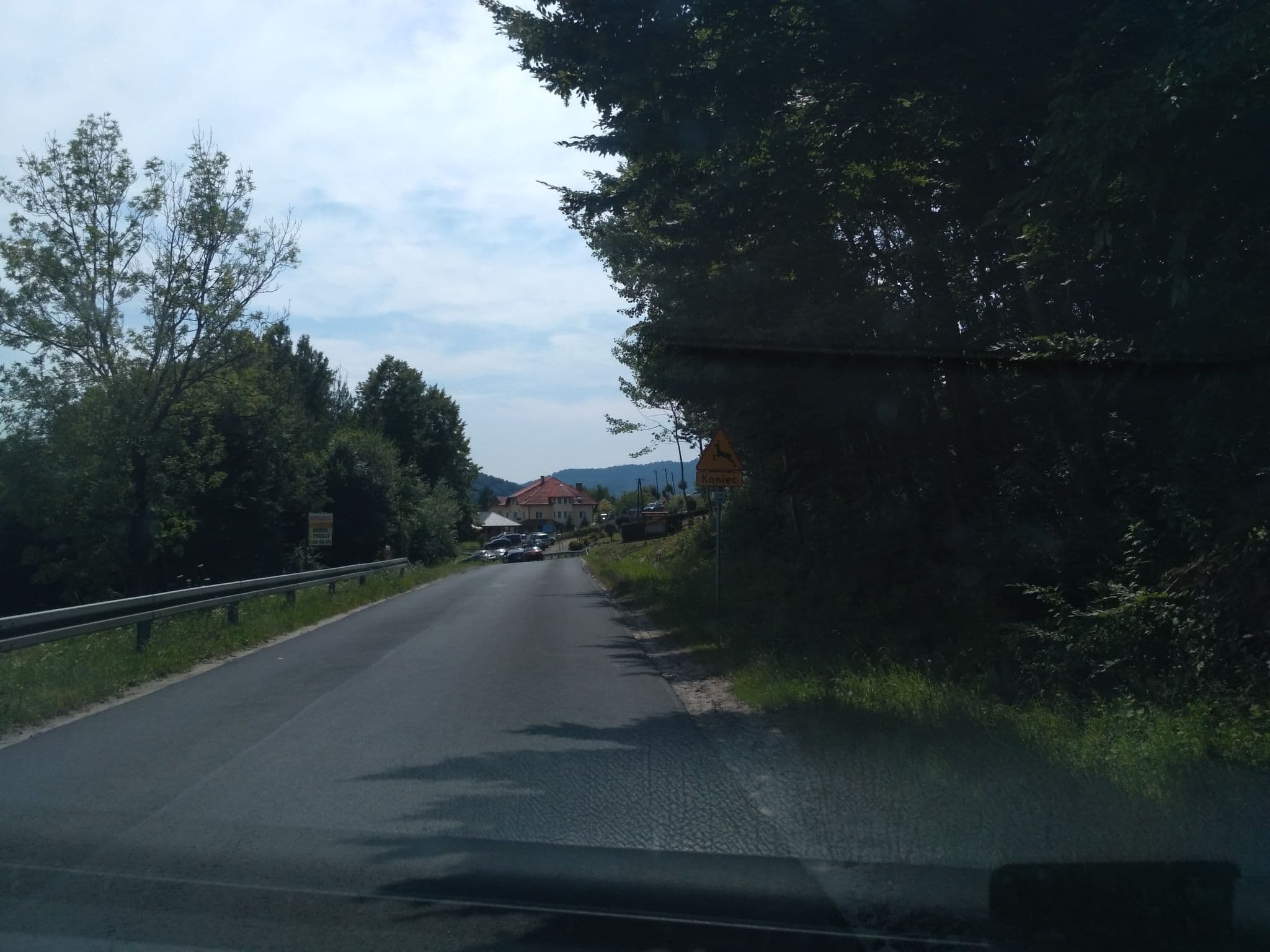 Street view near Arkadia Dom nad Jeziorem Solińskim, Baligród — © czecko (CC BY-SA · Mapillary)