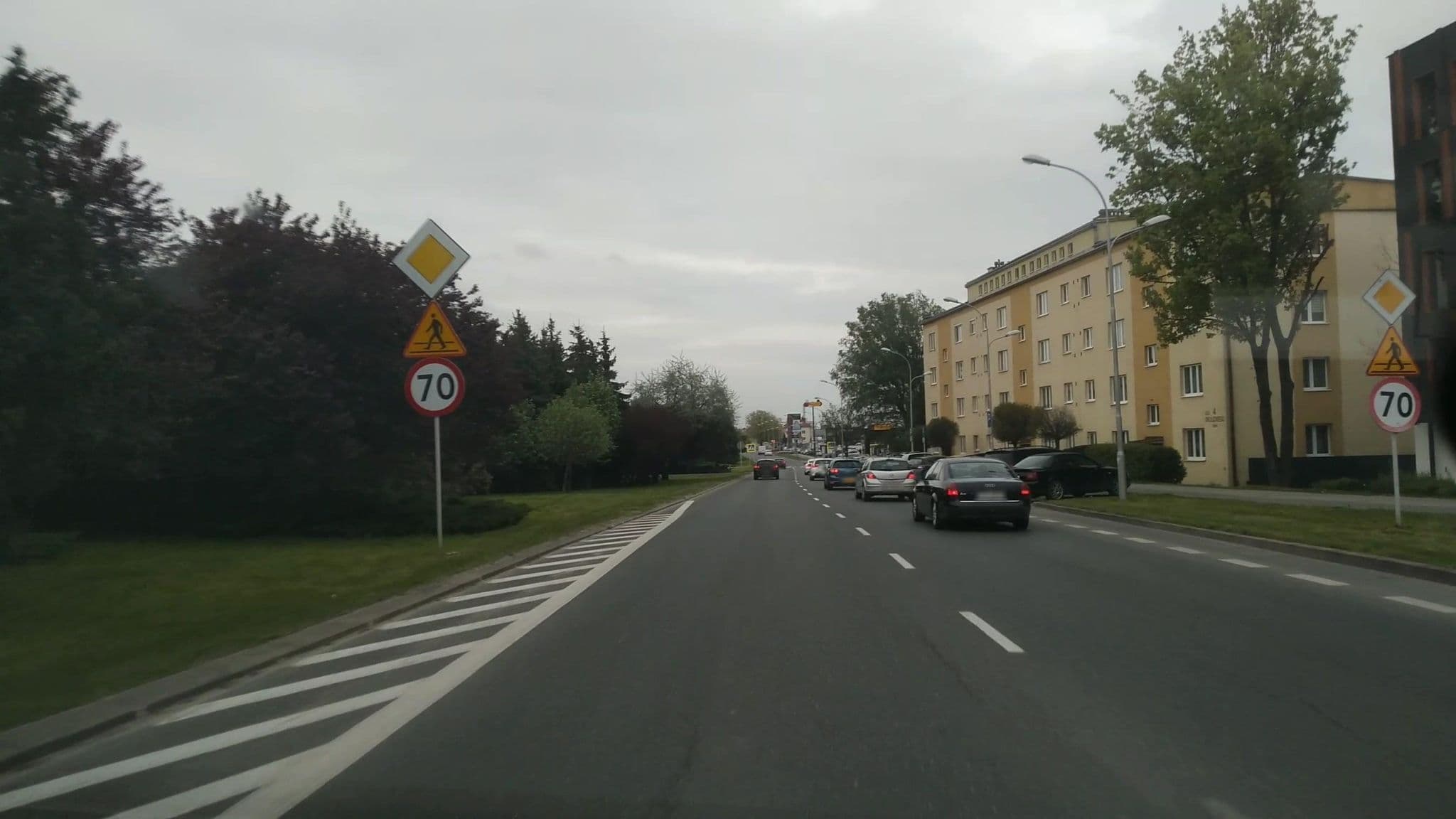 Street view near Hotel Reshotel - Panorama F.C.K sp. z.o.o., Rzeszów — © czecko (CC BY-SA · Mapillary)