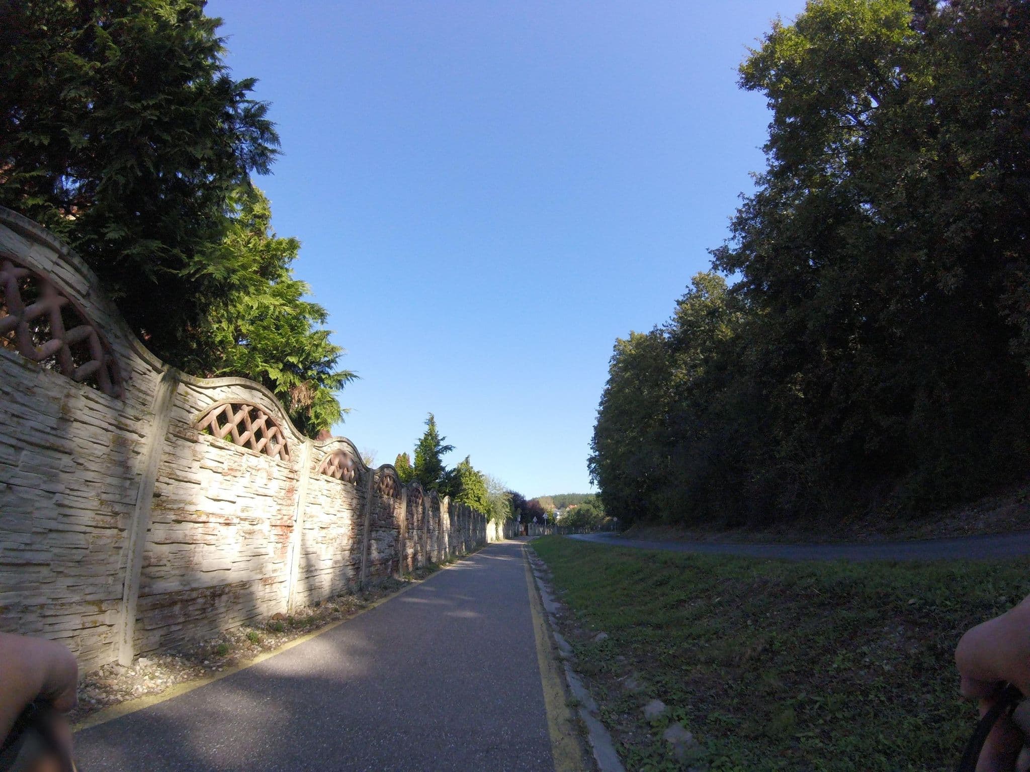 Street view near Villa Apartmanház, Egerszalók — © goprohero (CC BY-SA · Mapillary)