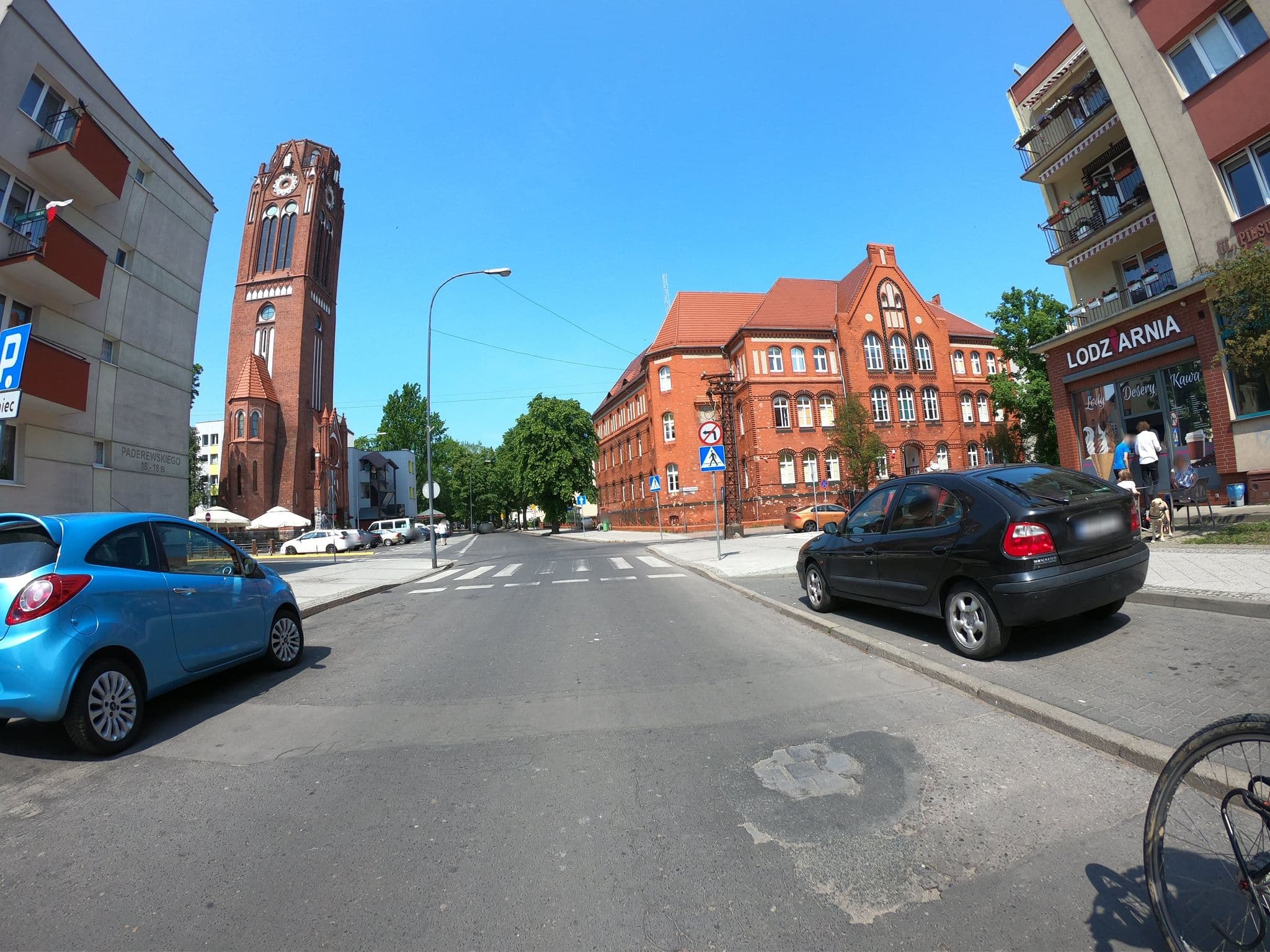 Street view near visit baltic - Paderewskiego, Świnoujście — © masterofnoroad (CC BY-SA · Mapillary)