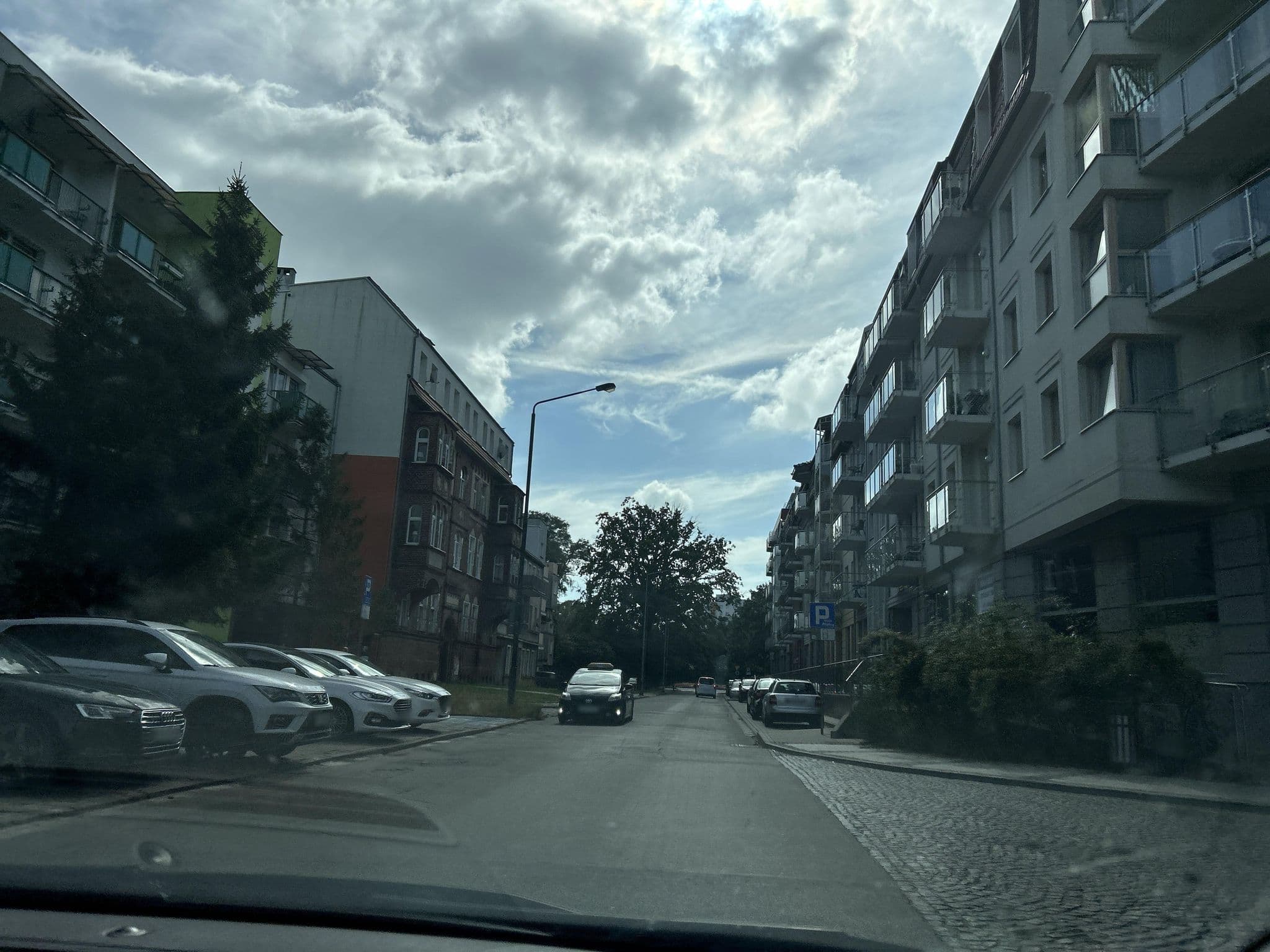 Street view near Apartamenty Świnoujście - Kwartał Róży Wiatrów, Świnoujście — © strudel (CC BY-SA · Mapillary)