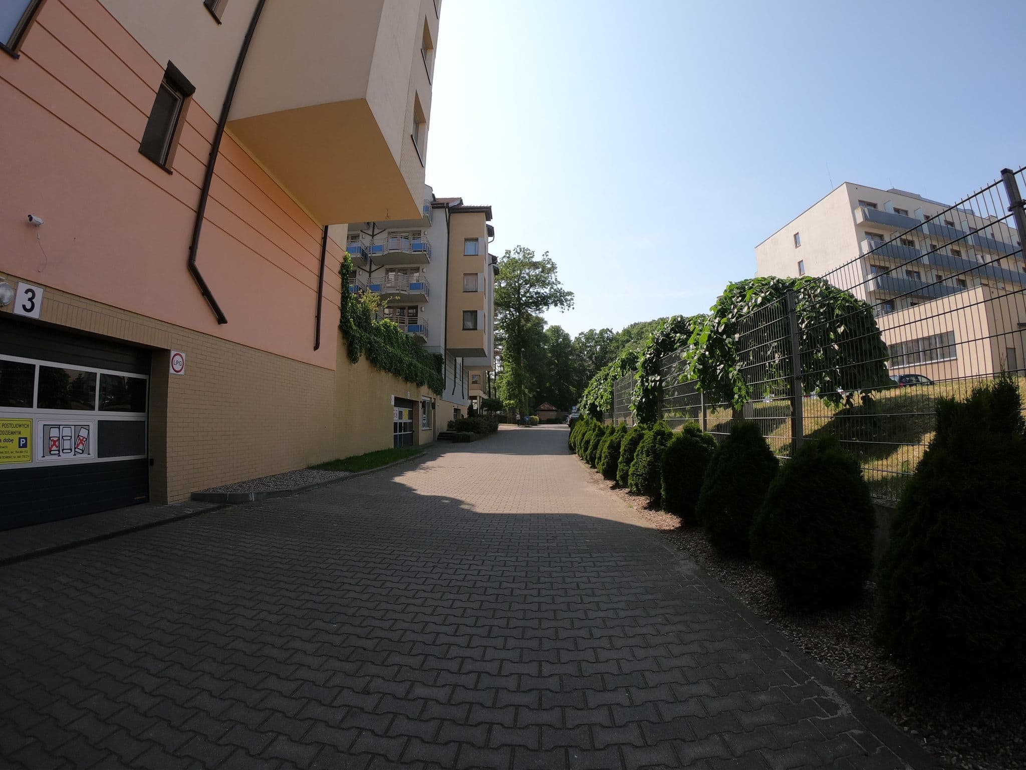 Street view near Apartamenty nad Morzem, Świnoujście — © masterofnoroad (CC BY-SA · Mapillary)