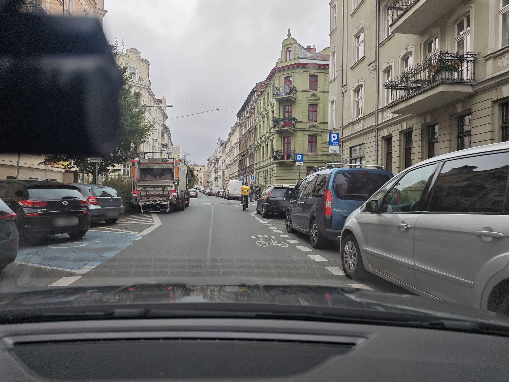 Street view near Melange Hostel Sp. z o.o., Poznań — © jacekb (CC BY-SA · Mapillary)