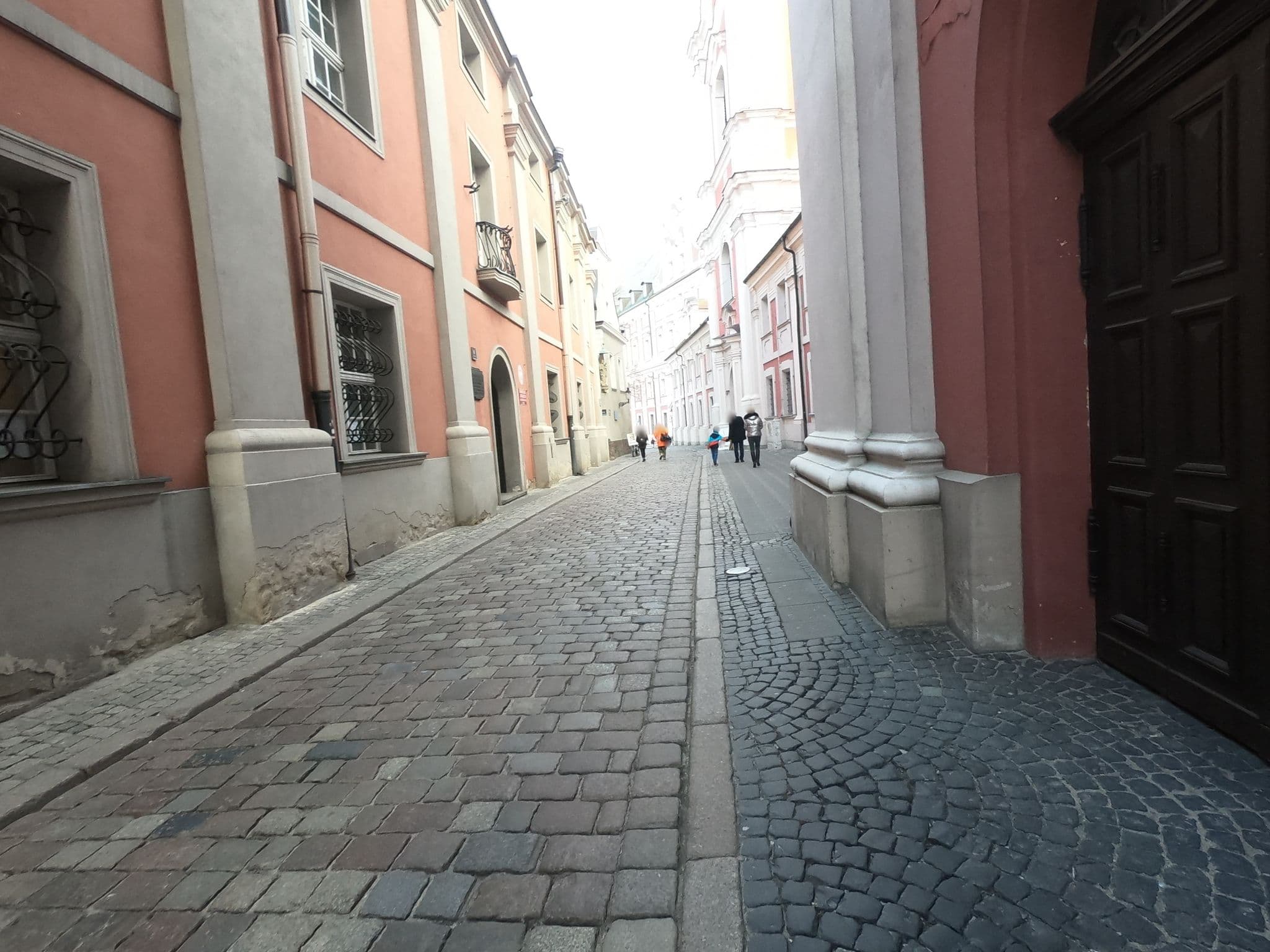 Street view near Bursa Szkolna Szkół Artystycznych - Filia Poznań, Poznań — © chuck (CC BY-SA · Mapillary)