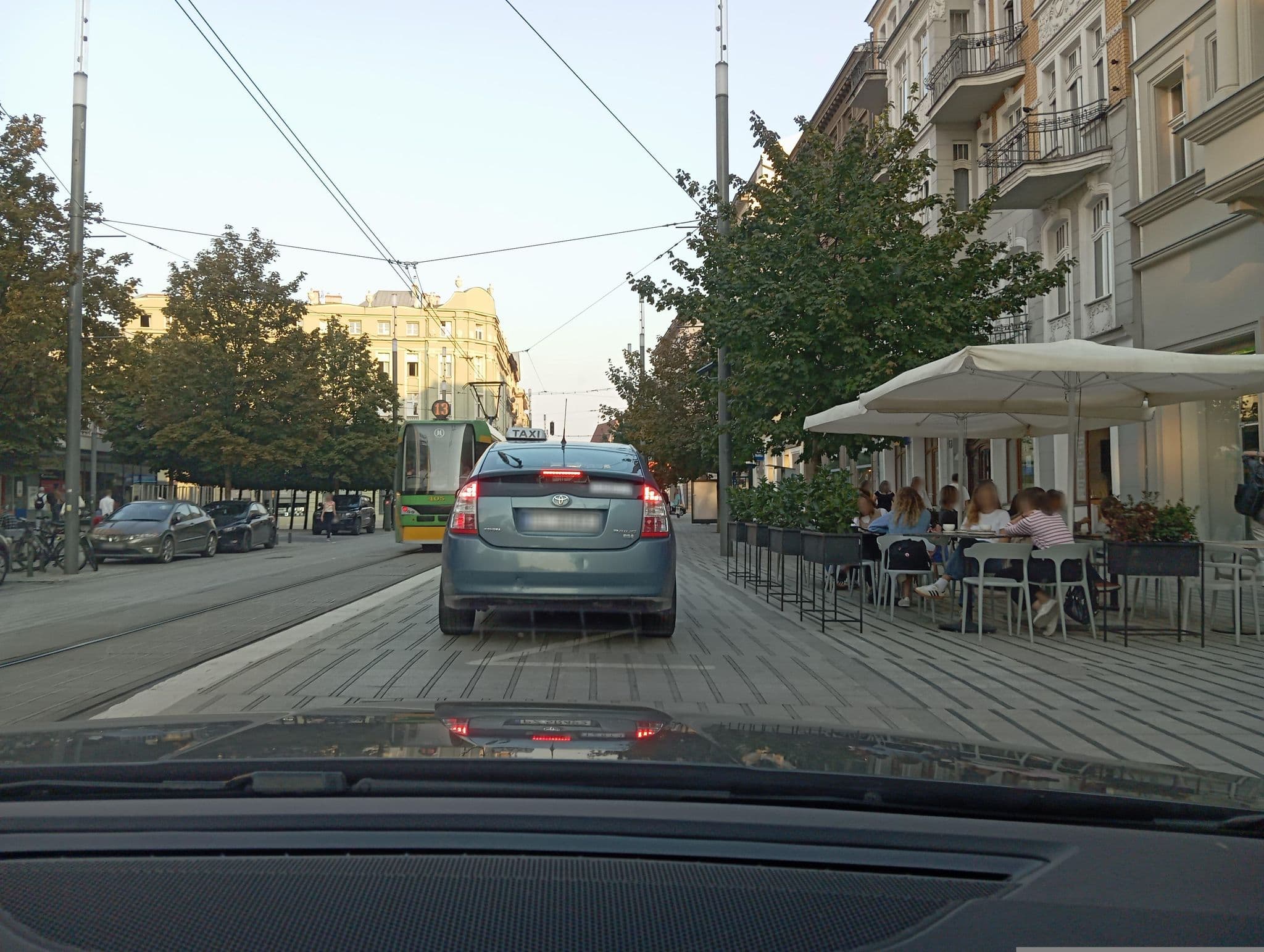 Street view near GlamHouse, Poznań — © jacekb (CC BY-SA · Mapillary)