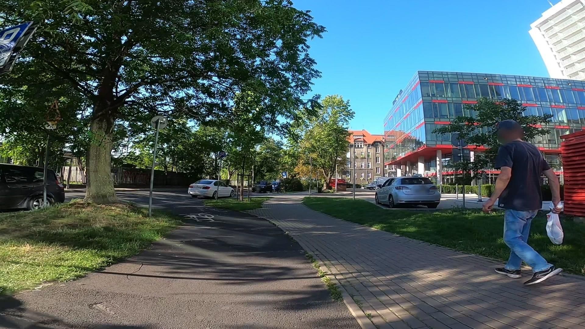 Street view near Hantex-Pol. Biuro zakwaterowania i usług targowych, Poznań — © mateopoznan (CC BY-SA · Mapillary)