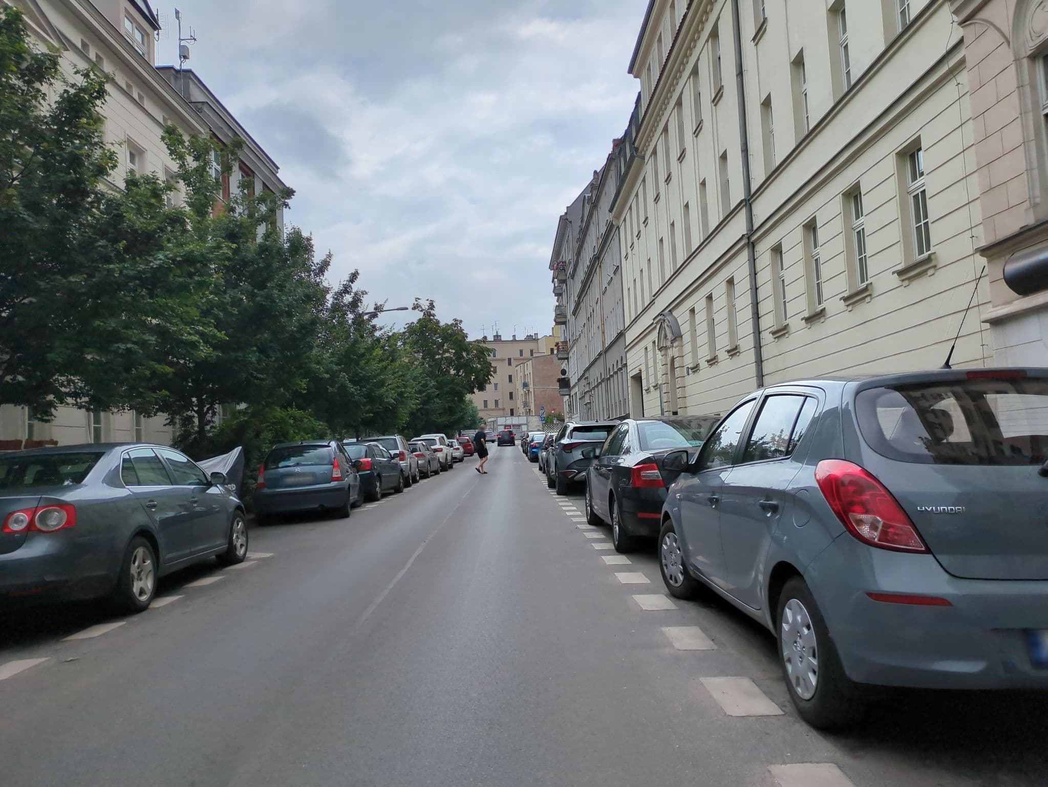 Street view near Art Apartments Artur Katyszewski Central Apartmenst Artur Katyszewski, Poznań — © 6b17d8c50e264a46 (CC BY-SA · Mapillary)