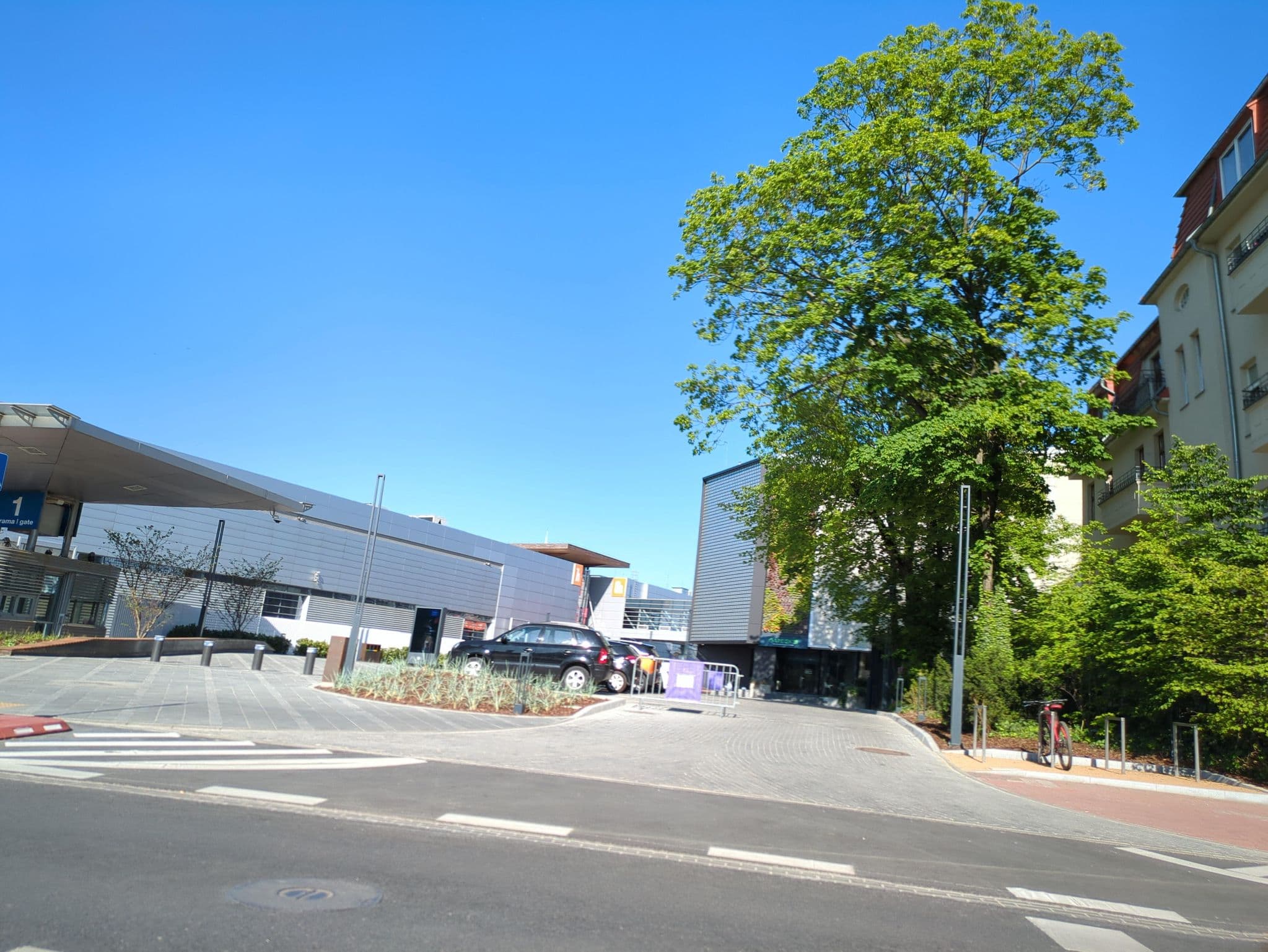 Street view near Banqlife Sp. z o.o., Poznań — © 6b17d8c50e264a46 (CC BY-SA · Mapillary)