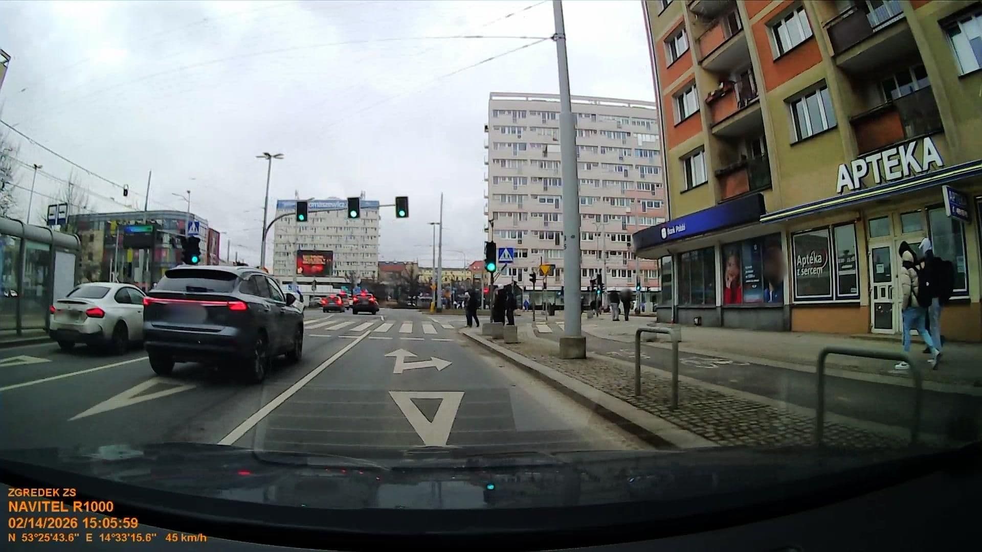 Street view near Orbis Hotel Reda, Szczecin — © d3mol3k (CC BY-SA · Mapillary)