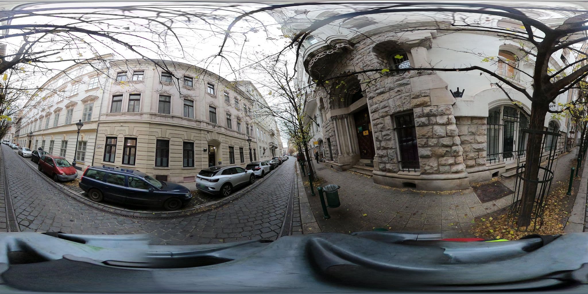 Street view near The Loft Hostel, Palotanegyed — © grozsa11 (CC BY-SA · Mapillary)