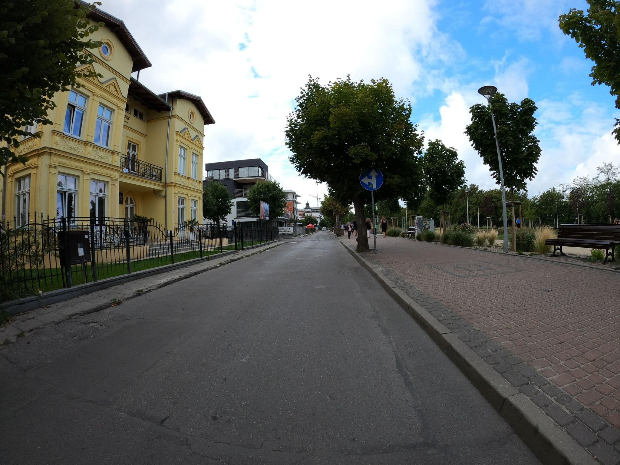 Street view near Rezydencja Sara, Międzyzdroje — © masterofnoroad (CC BY-SA · Mapillary)